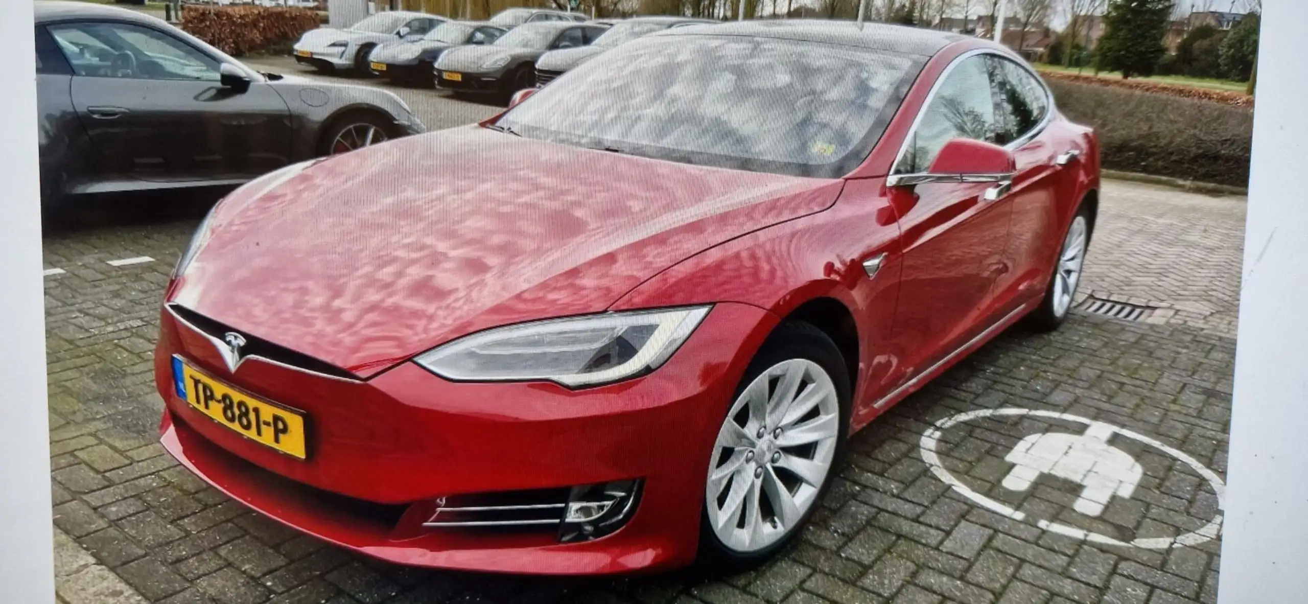 Tesla - Model S