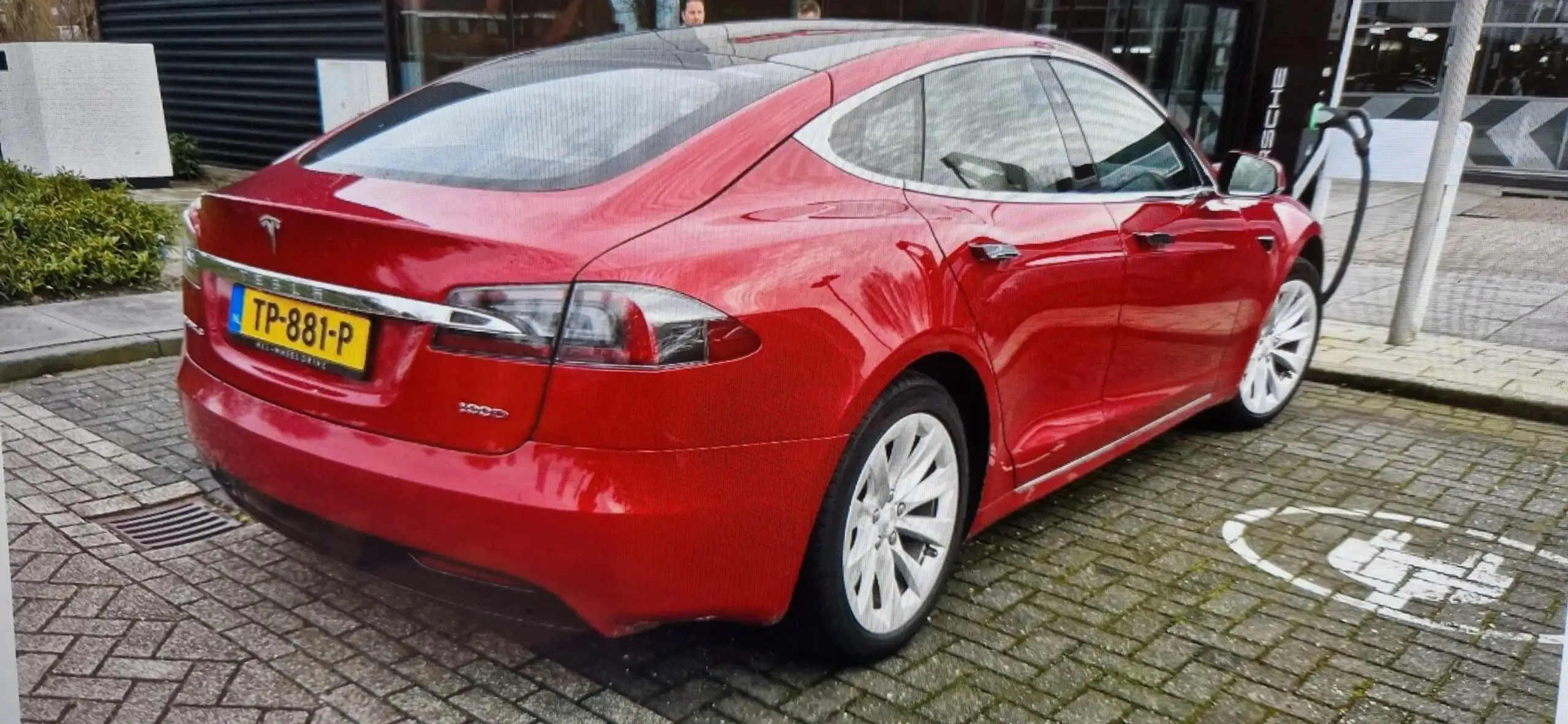 Tesla - Model S