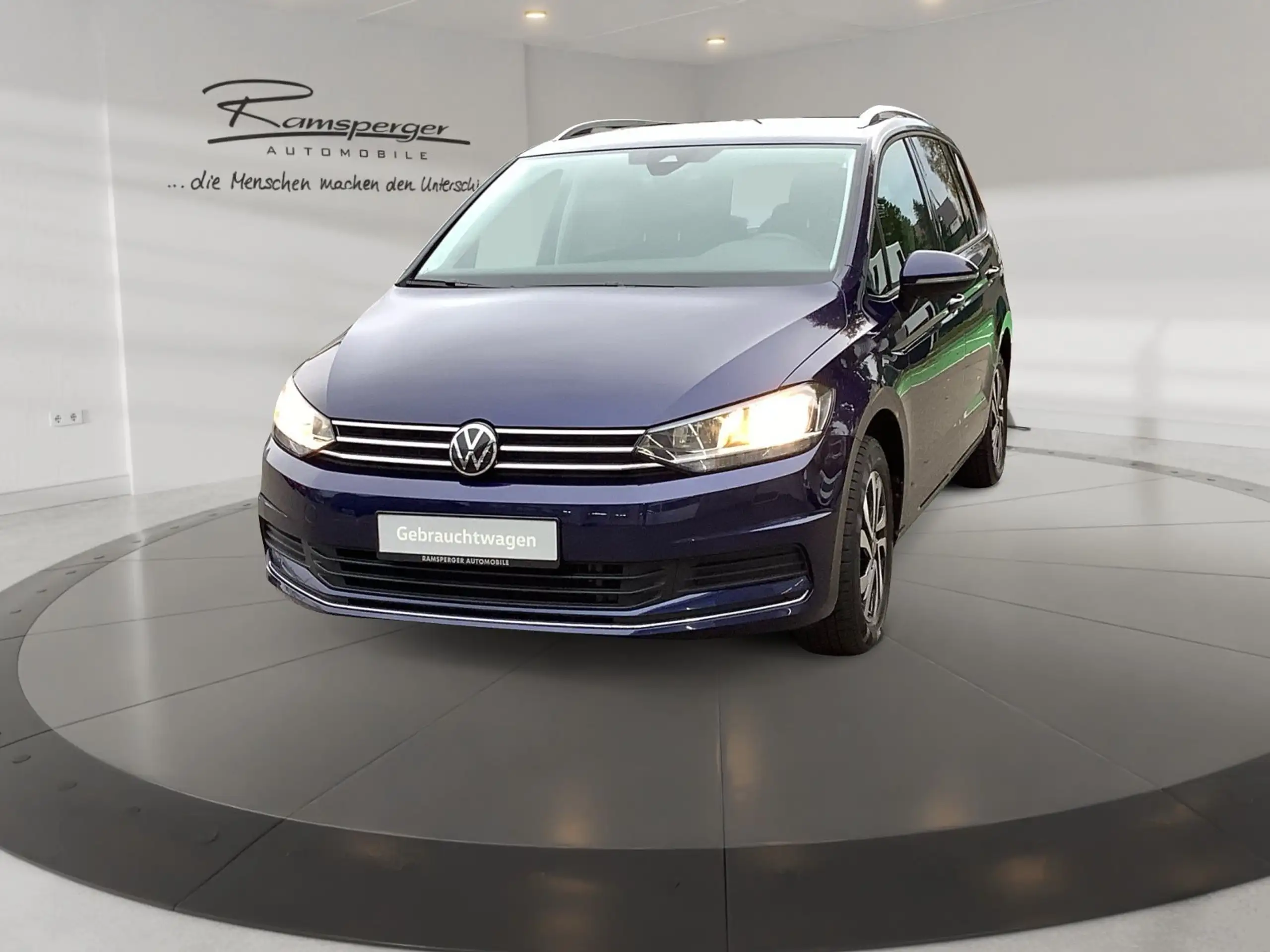 Volkswagen - Touran