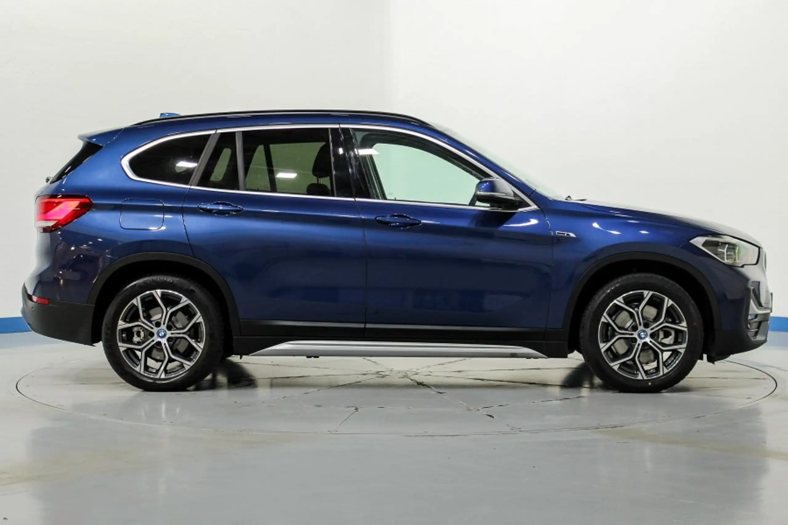 BMW - X1