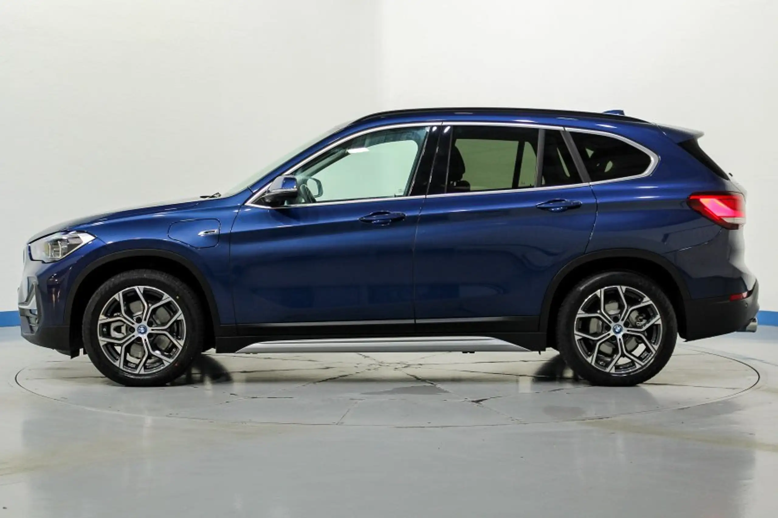 BMW - X1