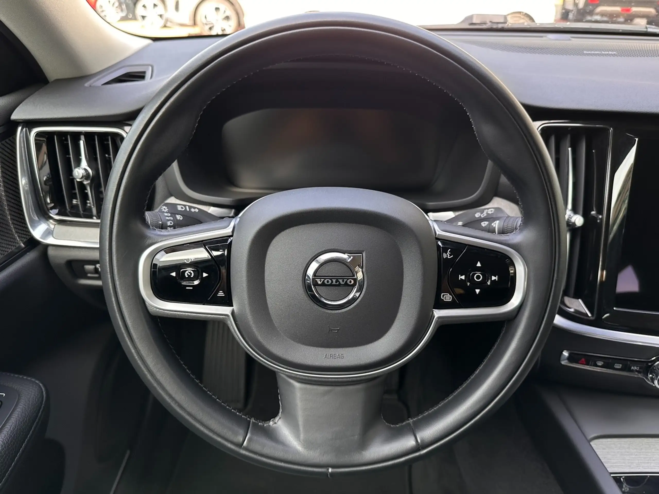 Volvo - V60