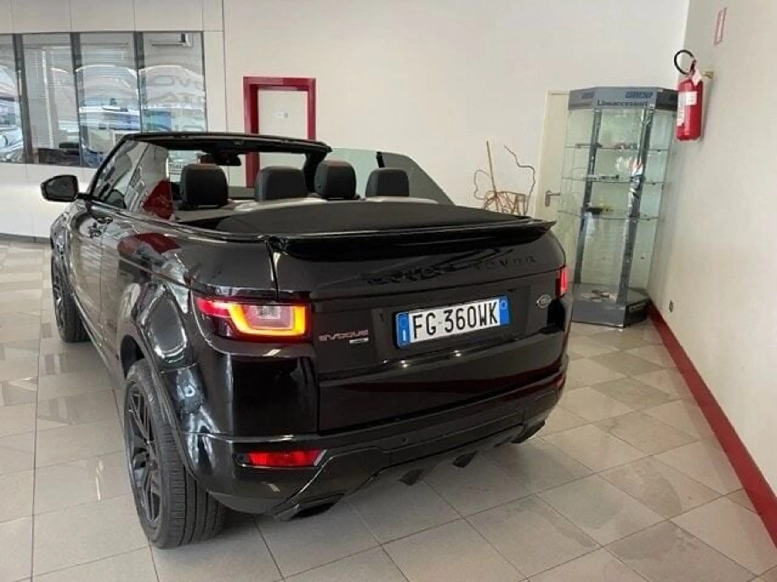 Land Rover - Range Rover Evoque