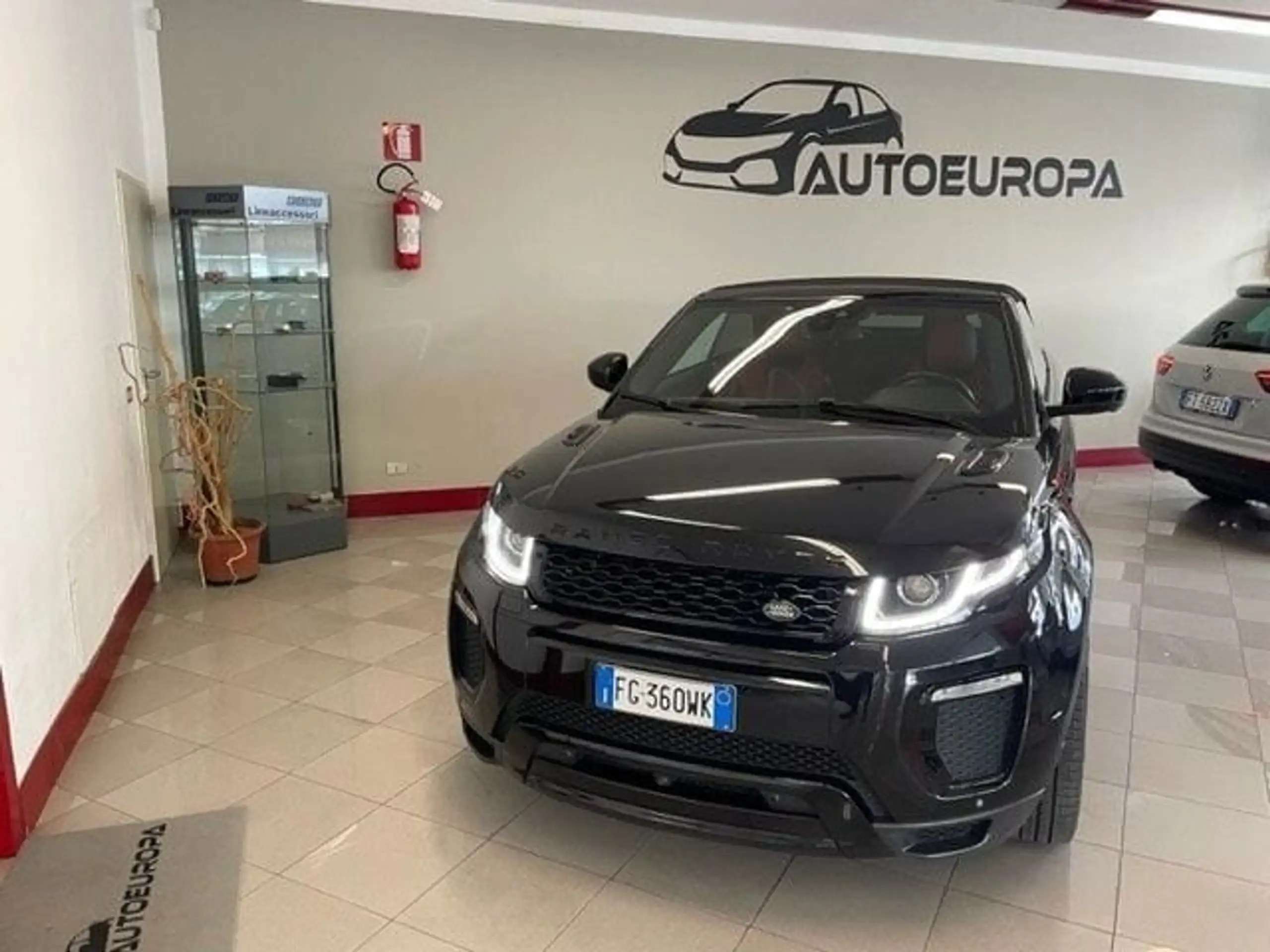 Land Rover - Range Rover Evoque