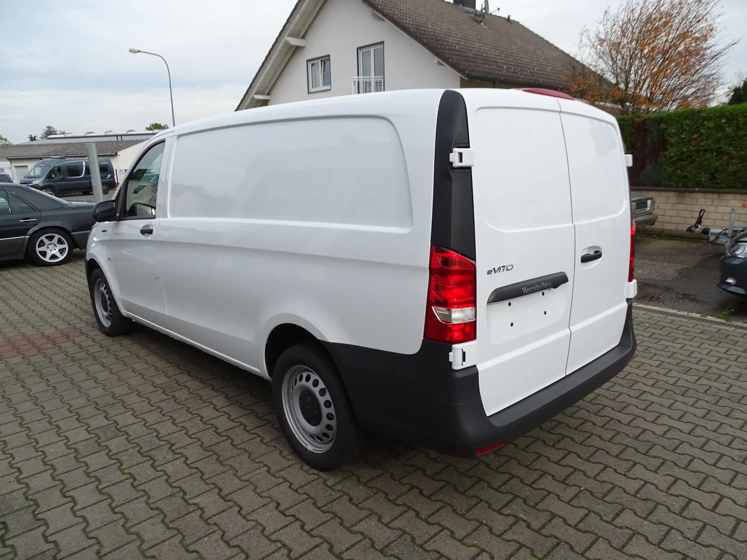 Mercedes-Benz - Vito