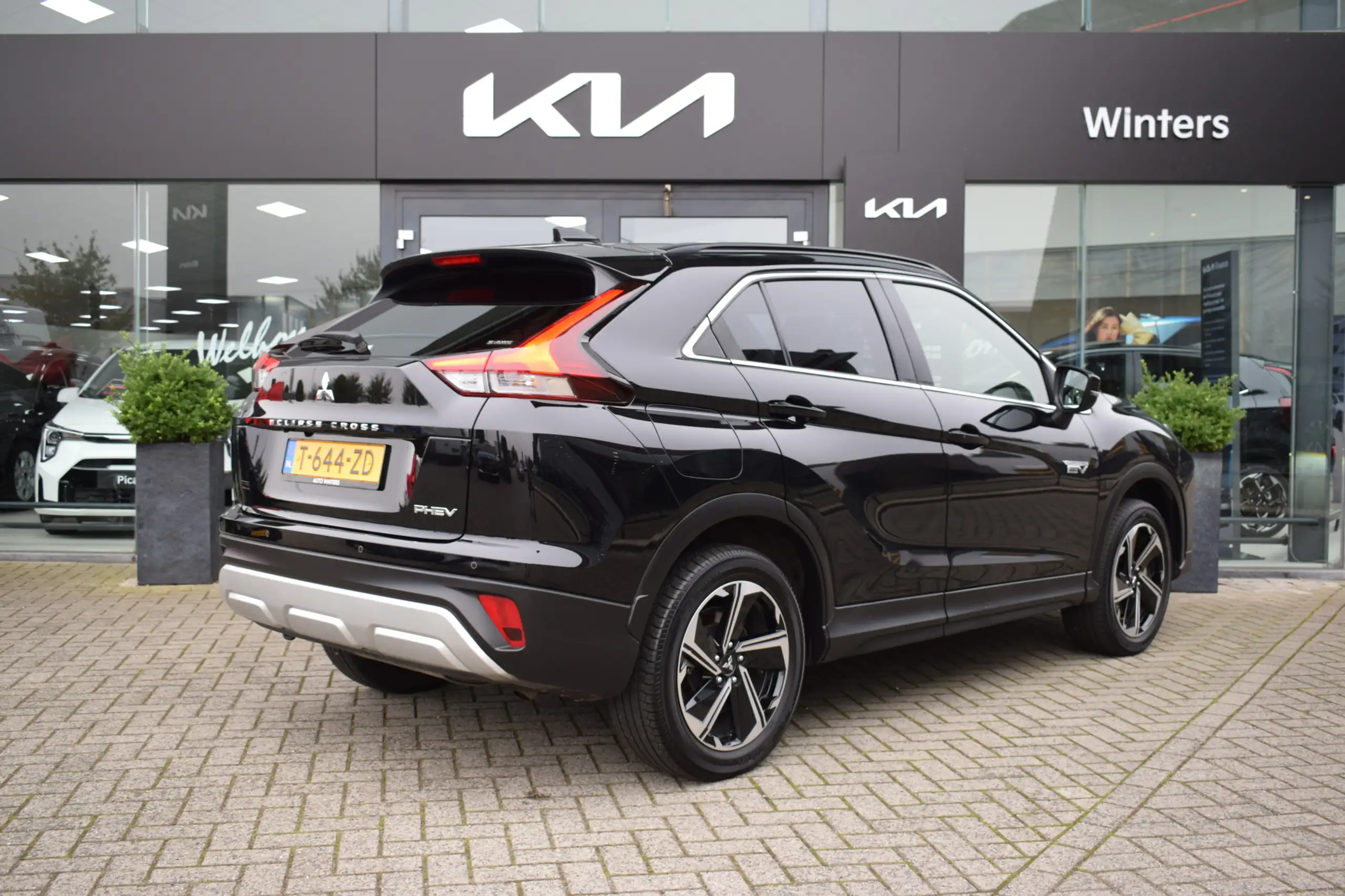 Mitsubishi - Eclipse Cross