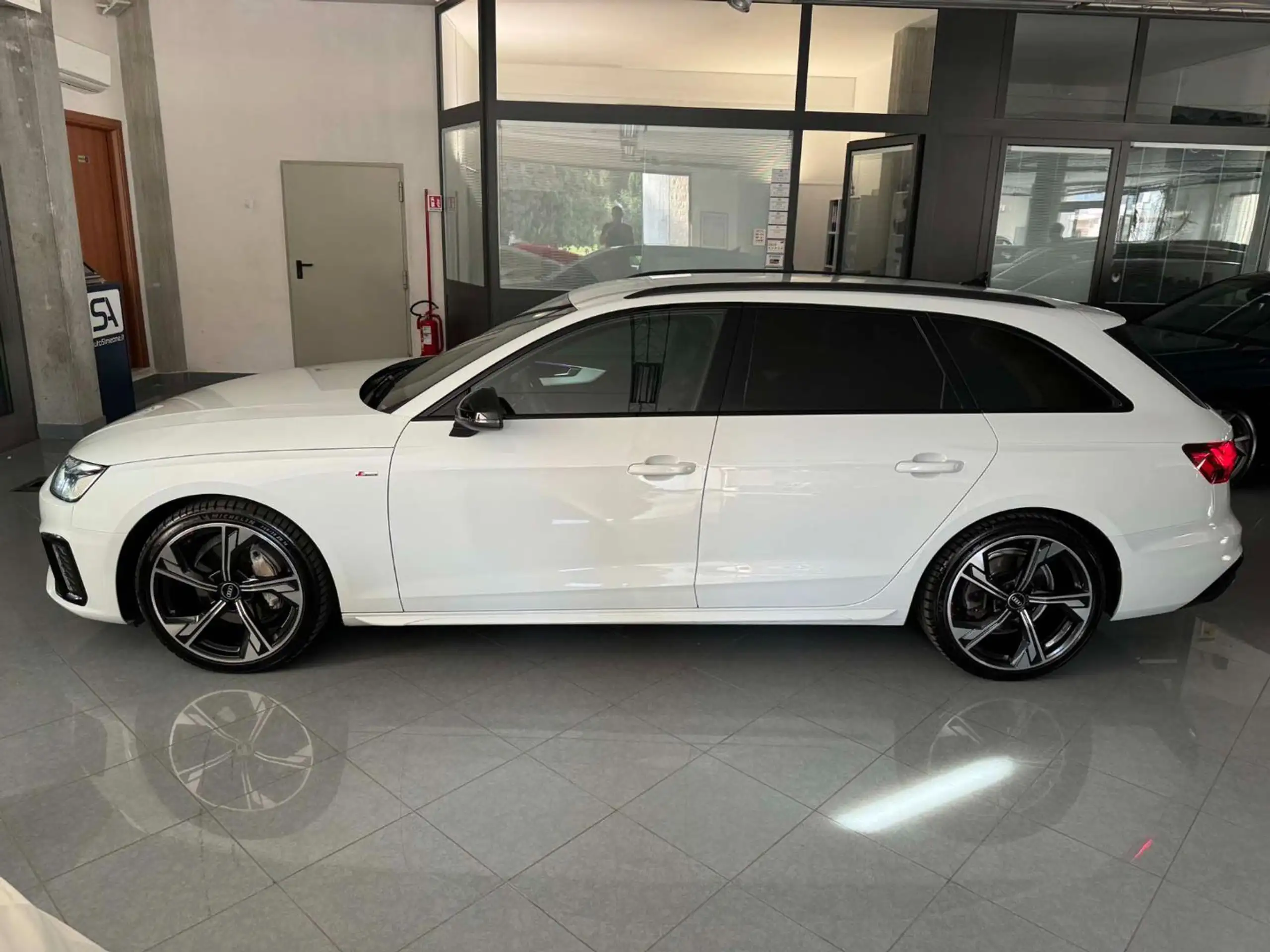 Audi - A4