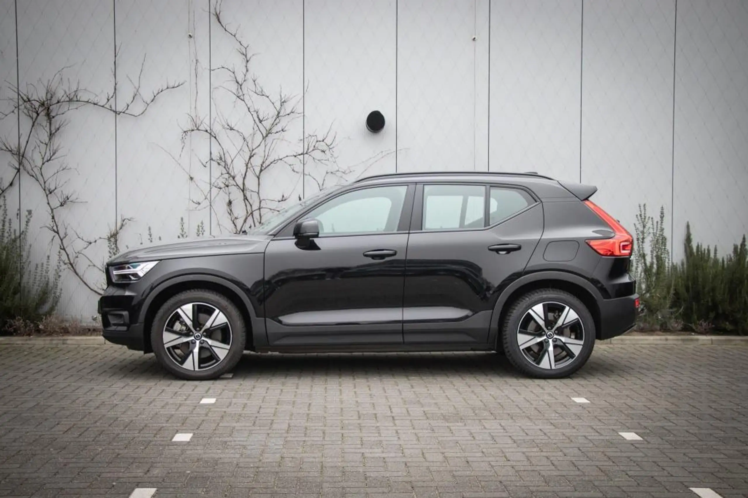 Volvo - XC40