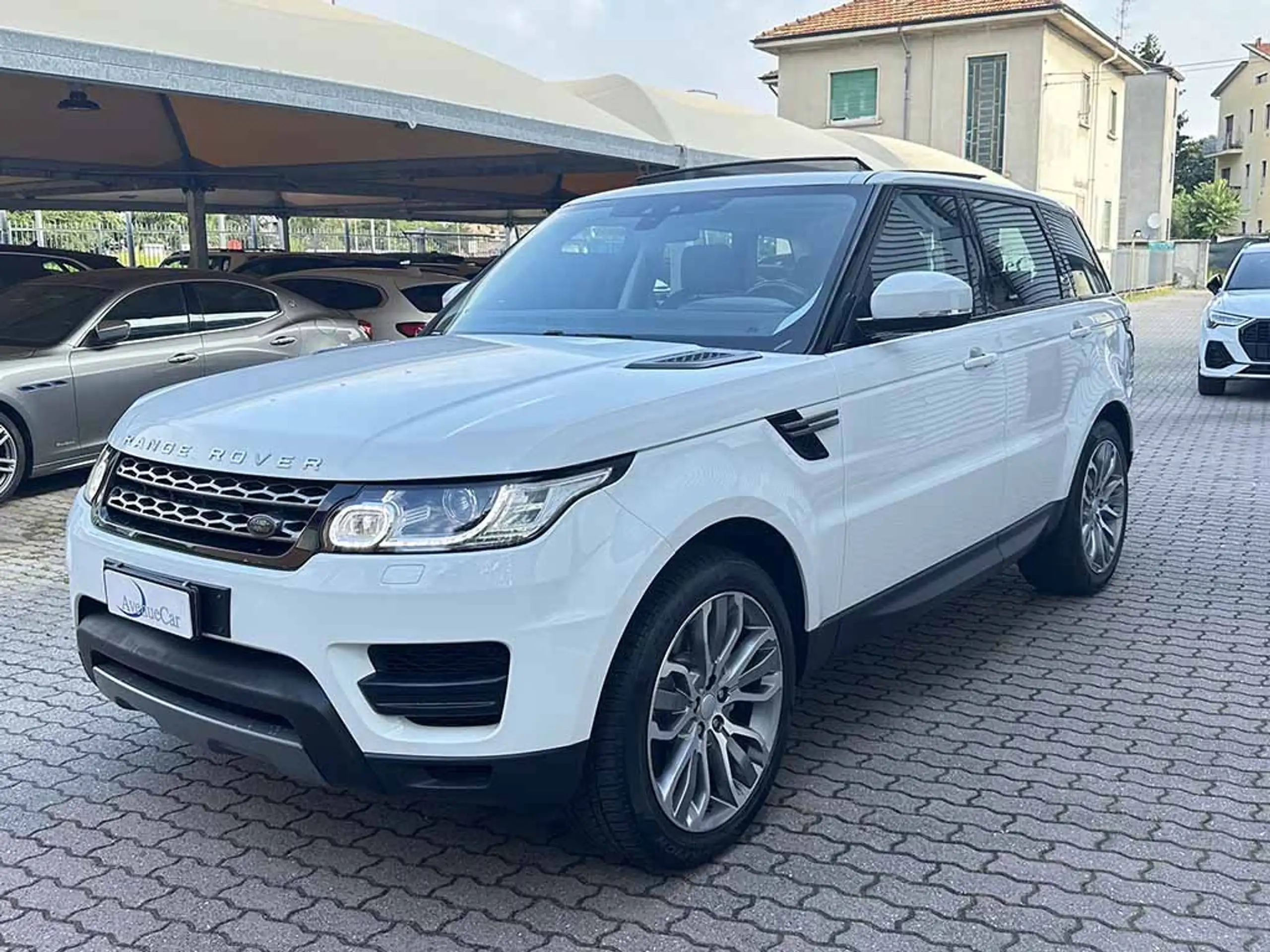 Land Rover - Range Rover Sport