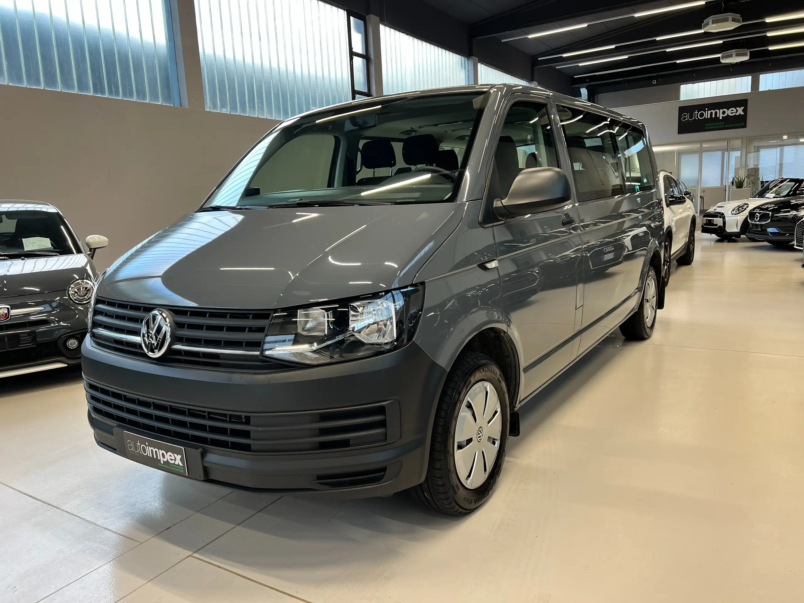 Volkswagen - T6 Caravelle