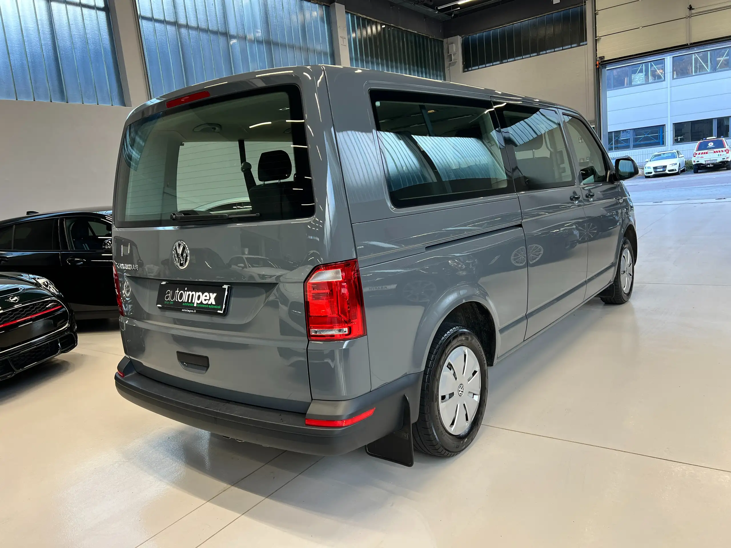 Volkswagen - T6 Caravelle