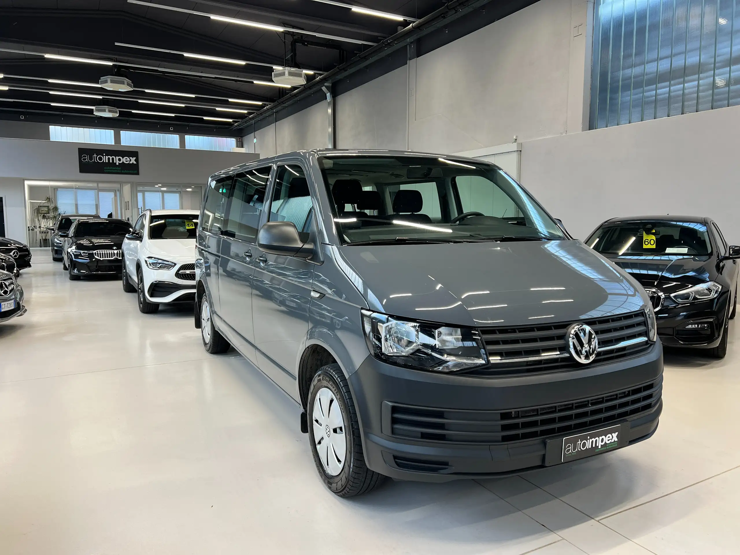 Volkswagen - T6 Caravelle