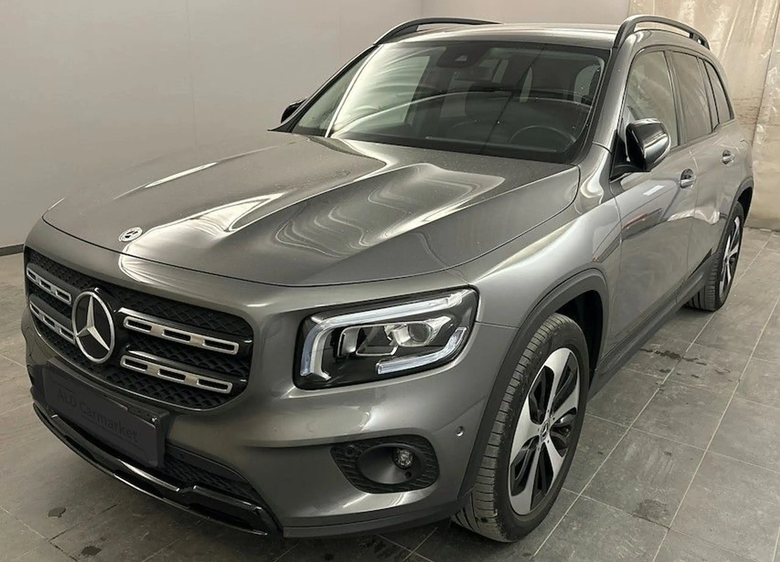 Mercedes-Benz GLB 220 2021