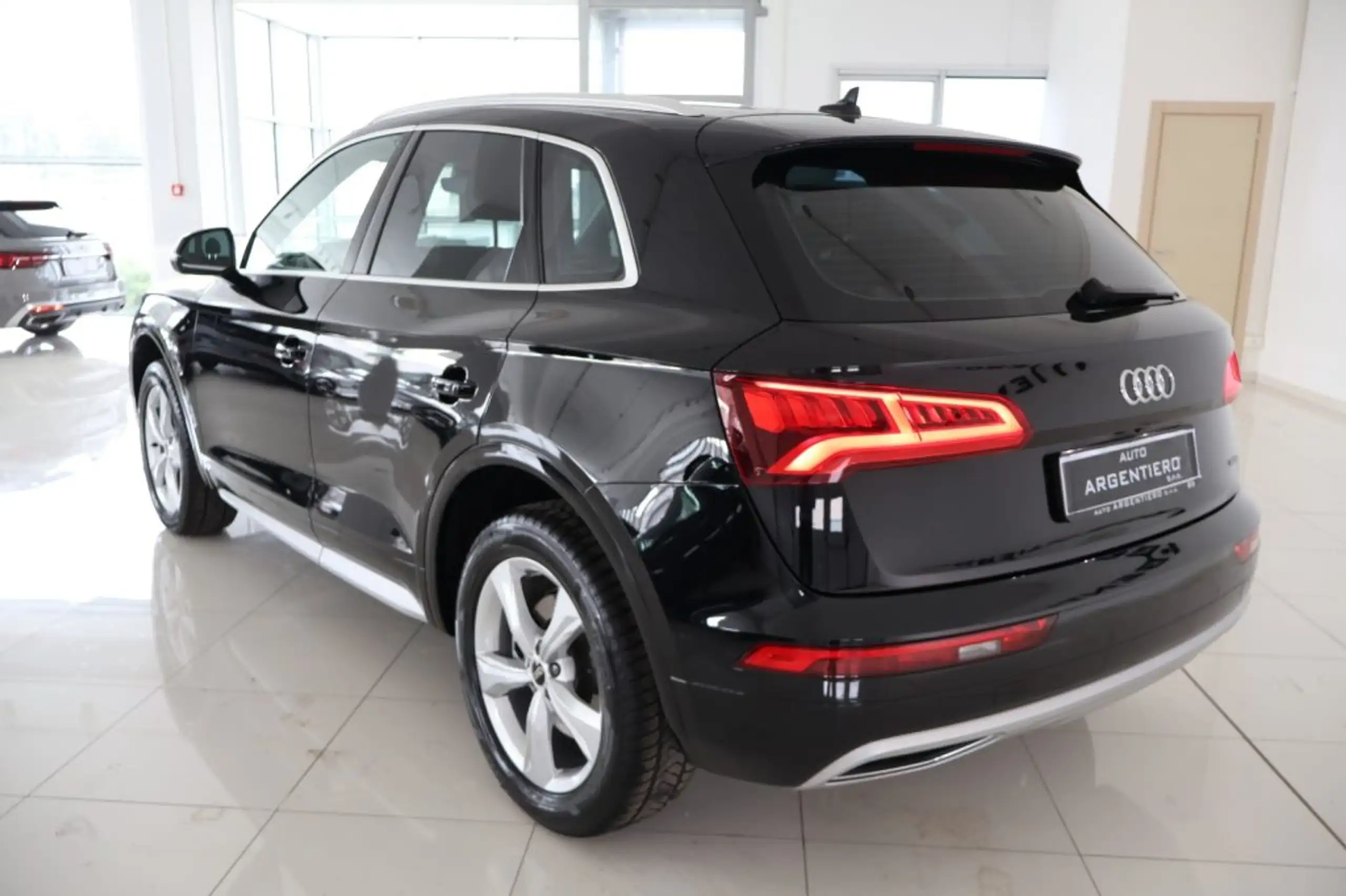 Audi - Q5