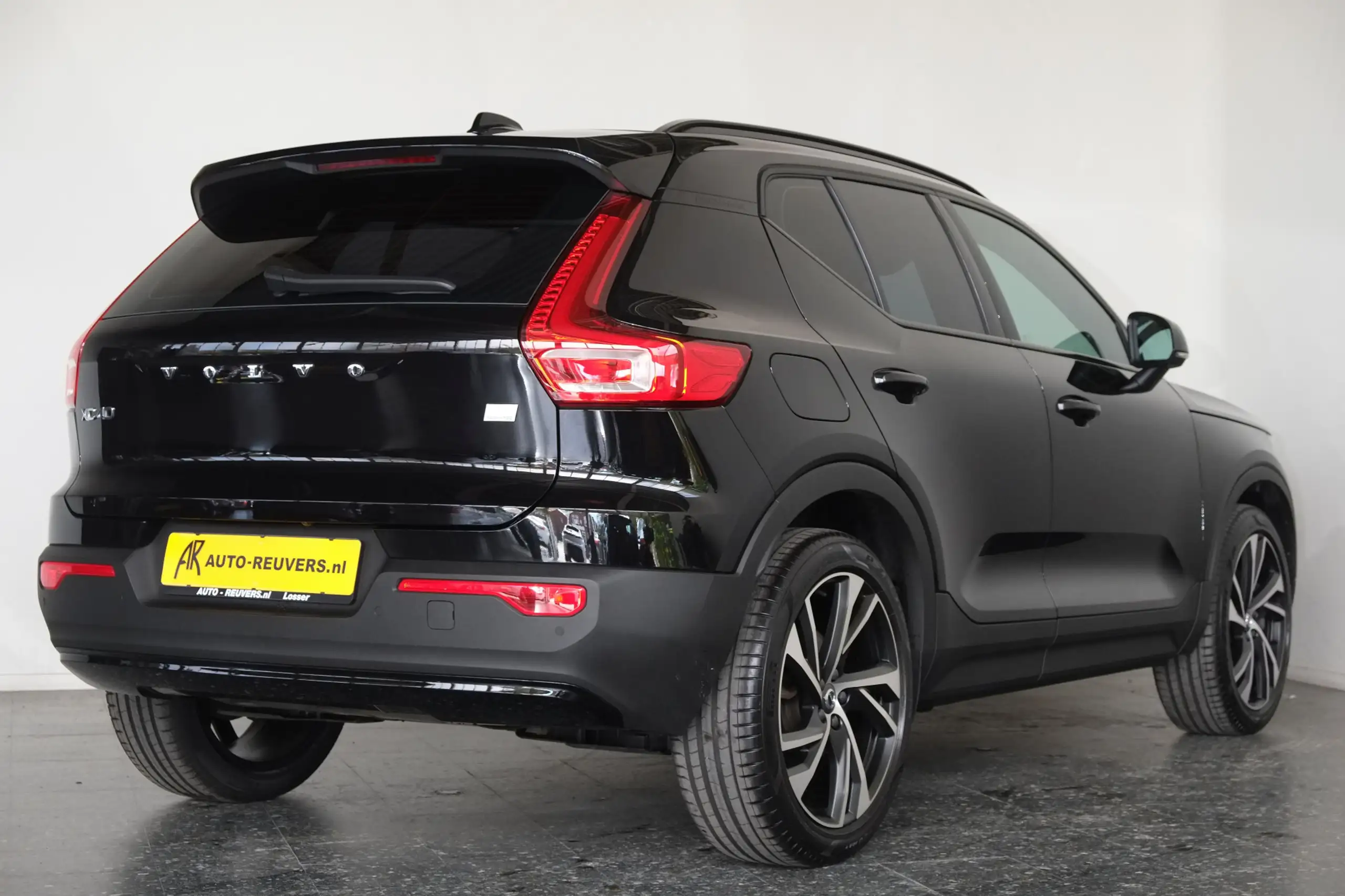 Volvo - XC40