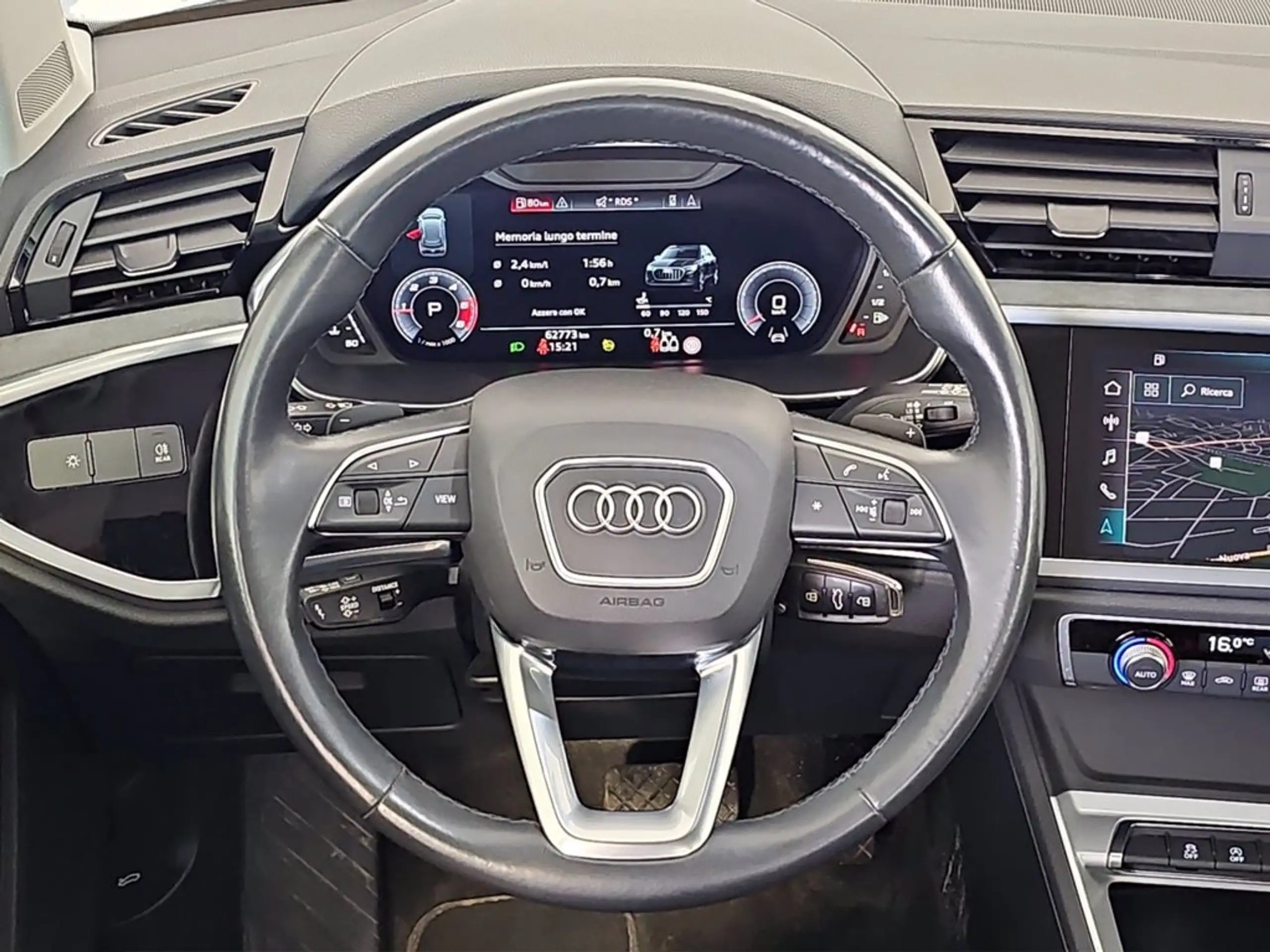 Audi - Q3