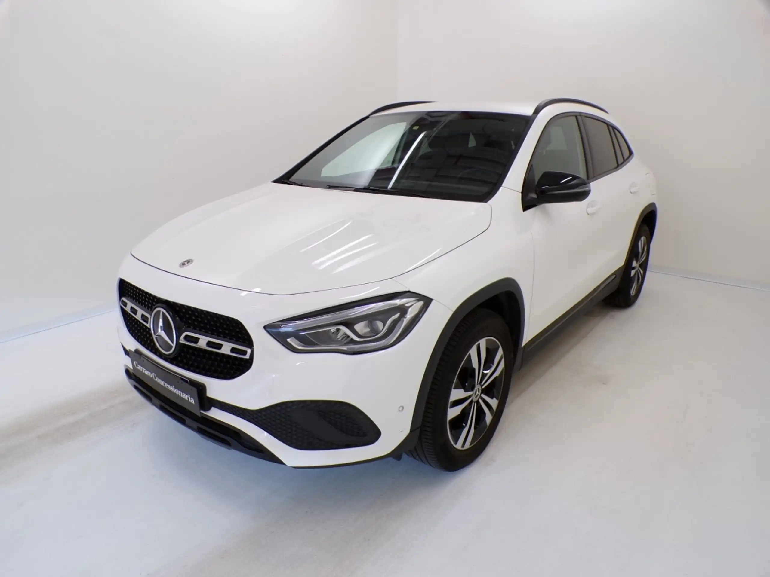 Mercedes-Benz GLA 200 2021