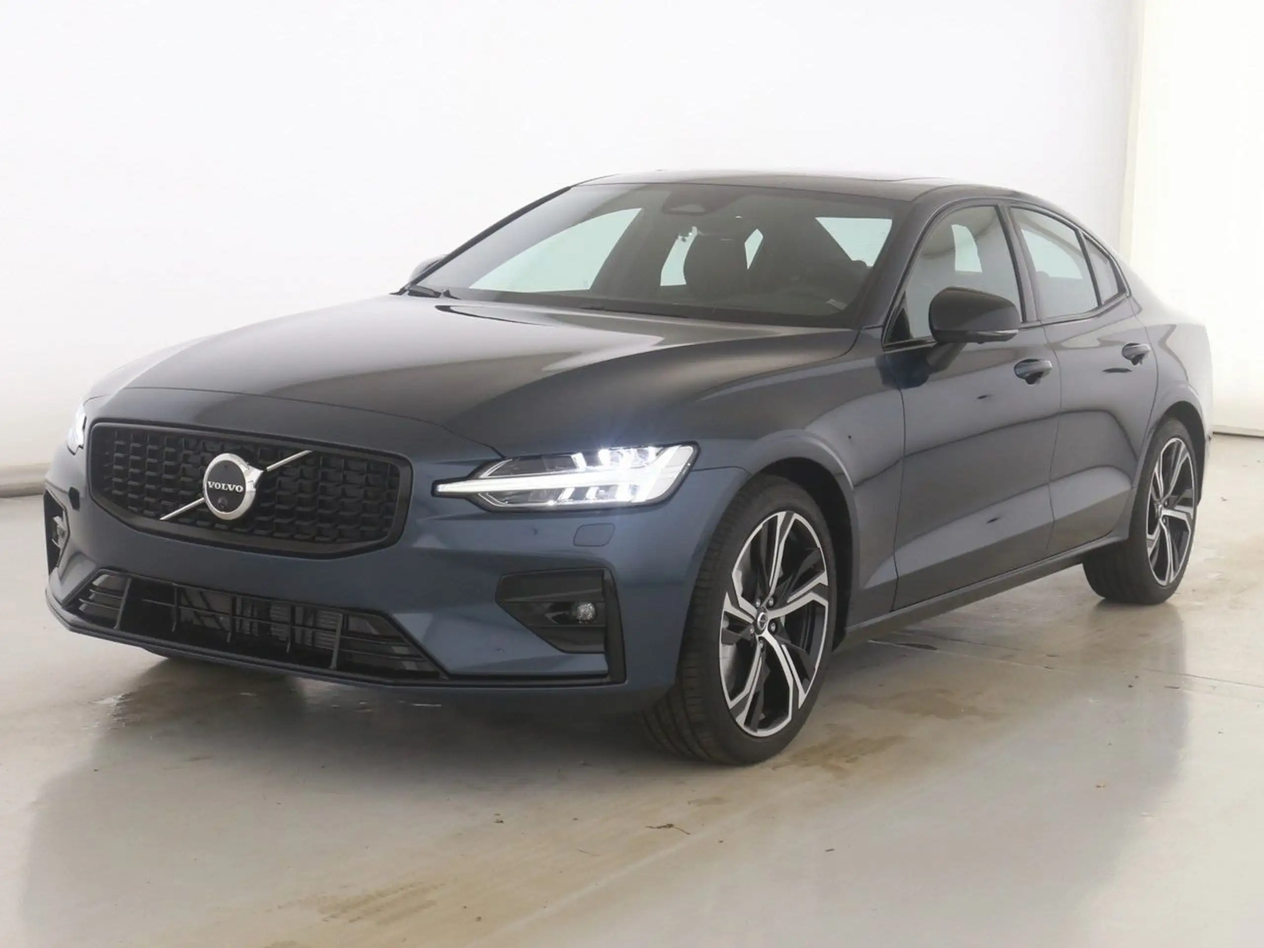 Volvo S60 2023