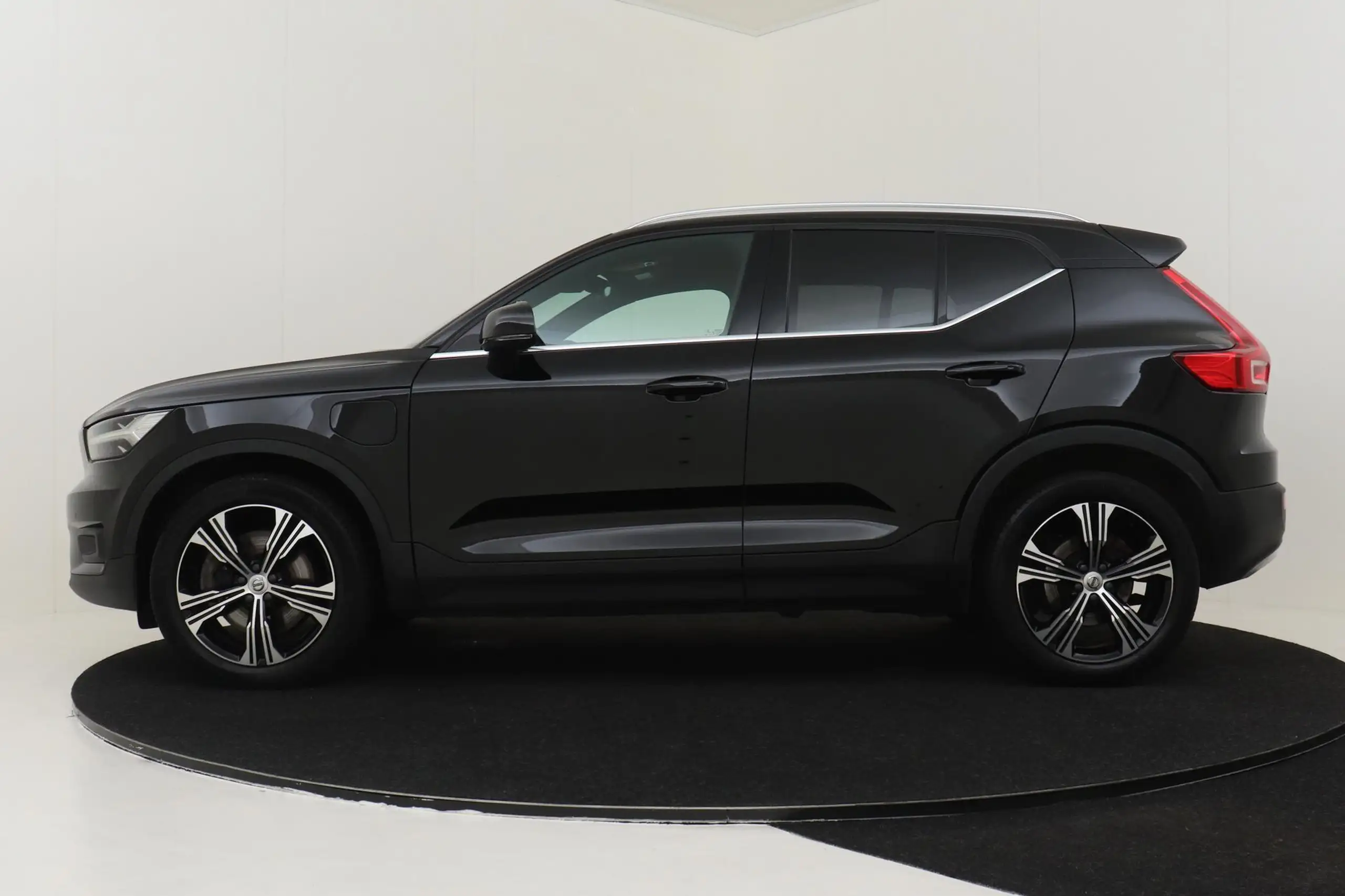 Volvo - XC40