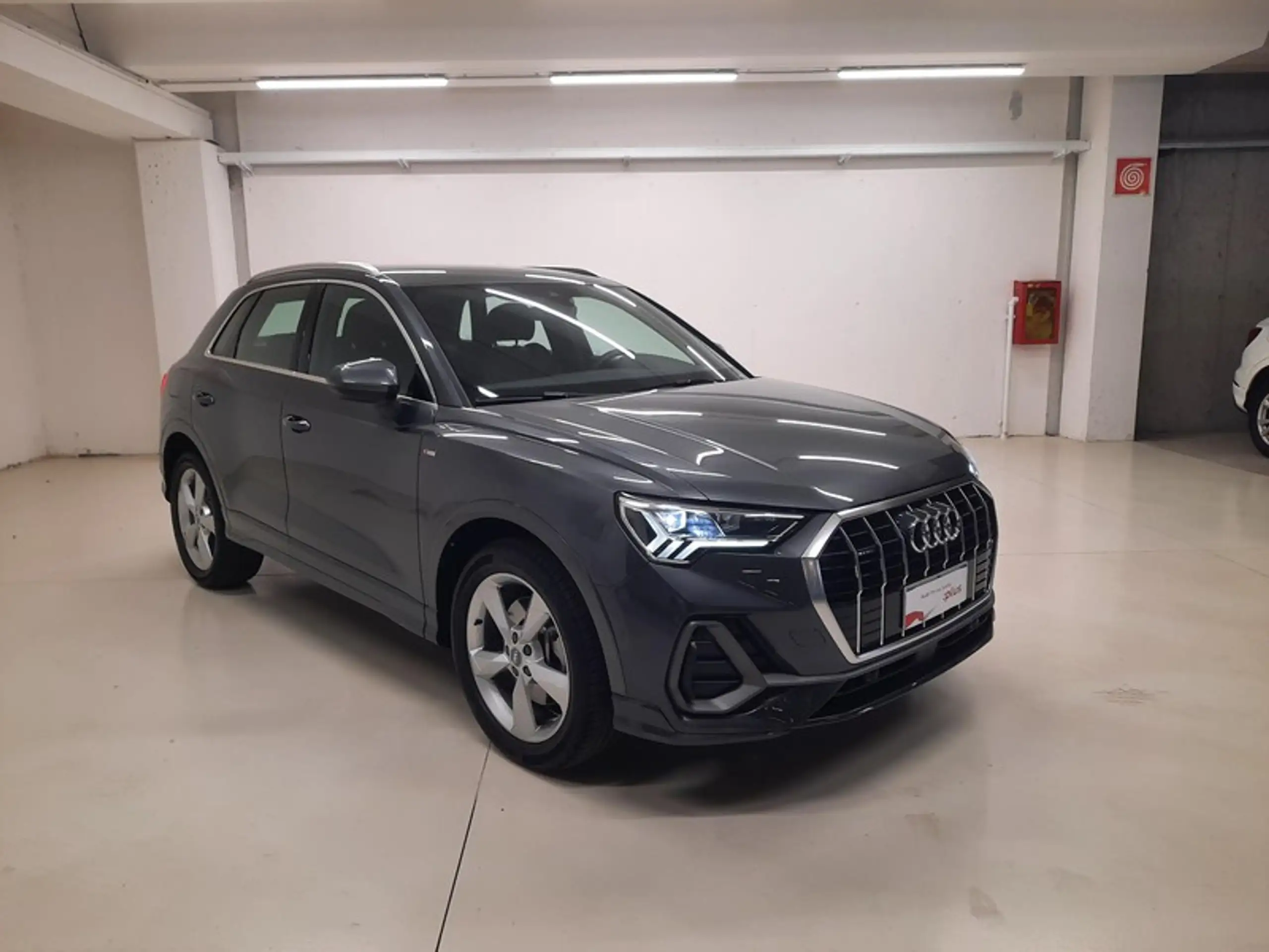 Audi - Q3