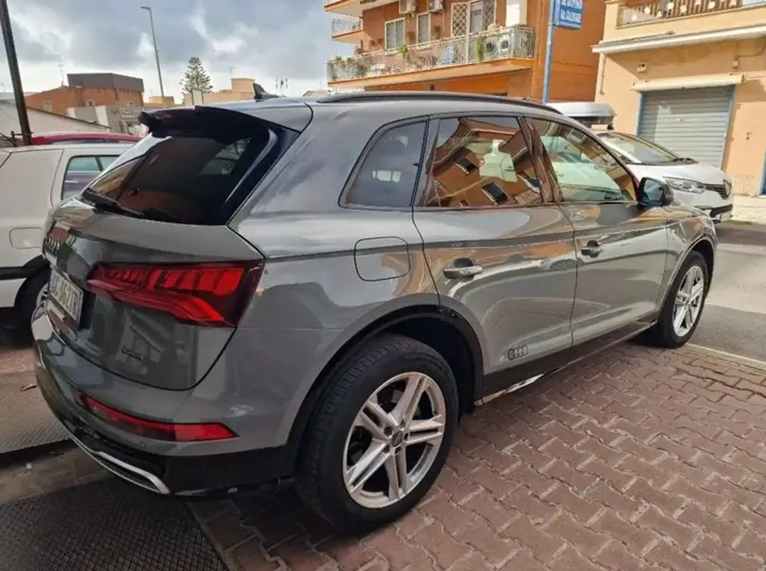 Audi - Q5