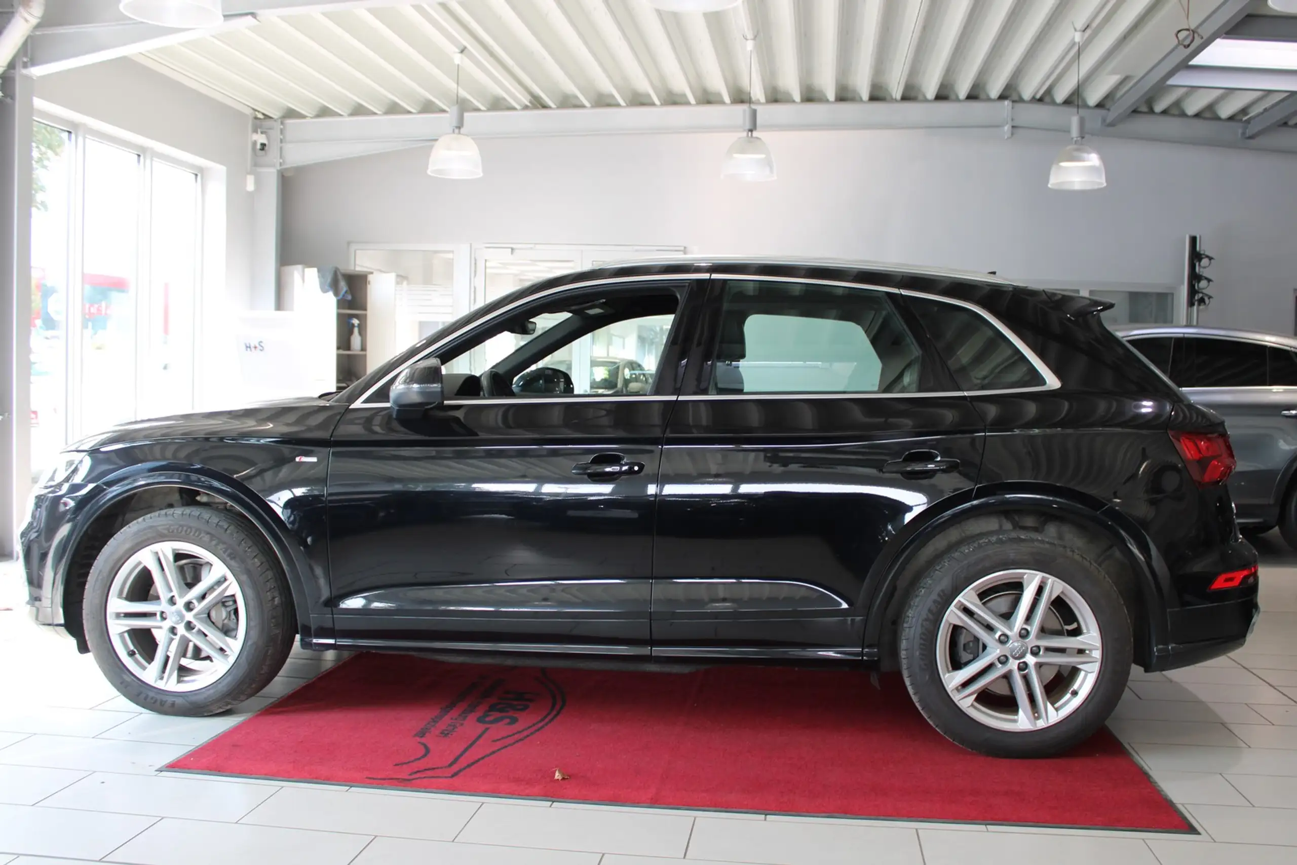 Audi - Q5