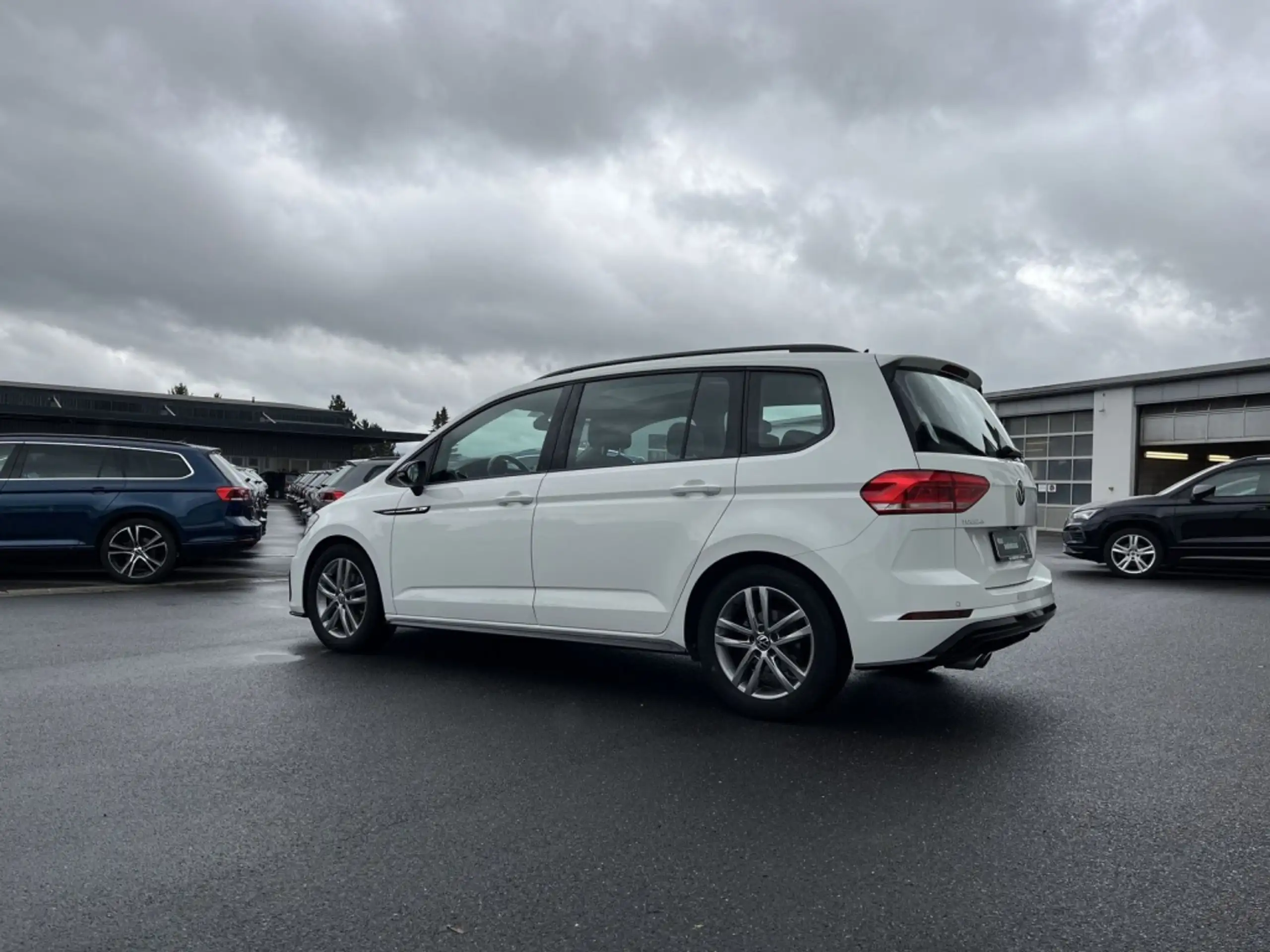 Volkswagen - Touran