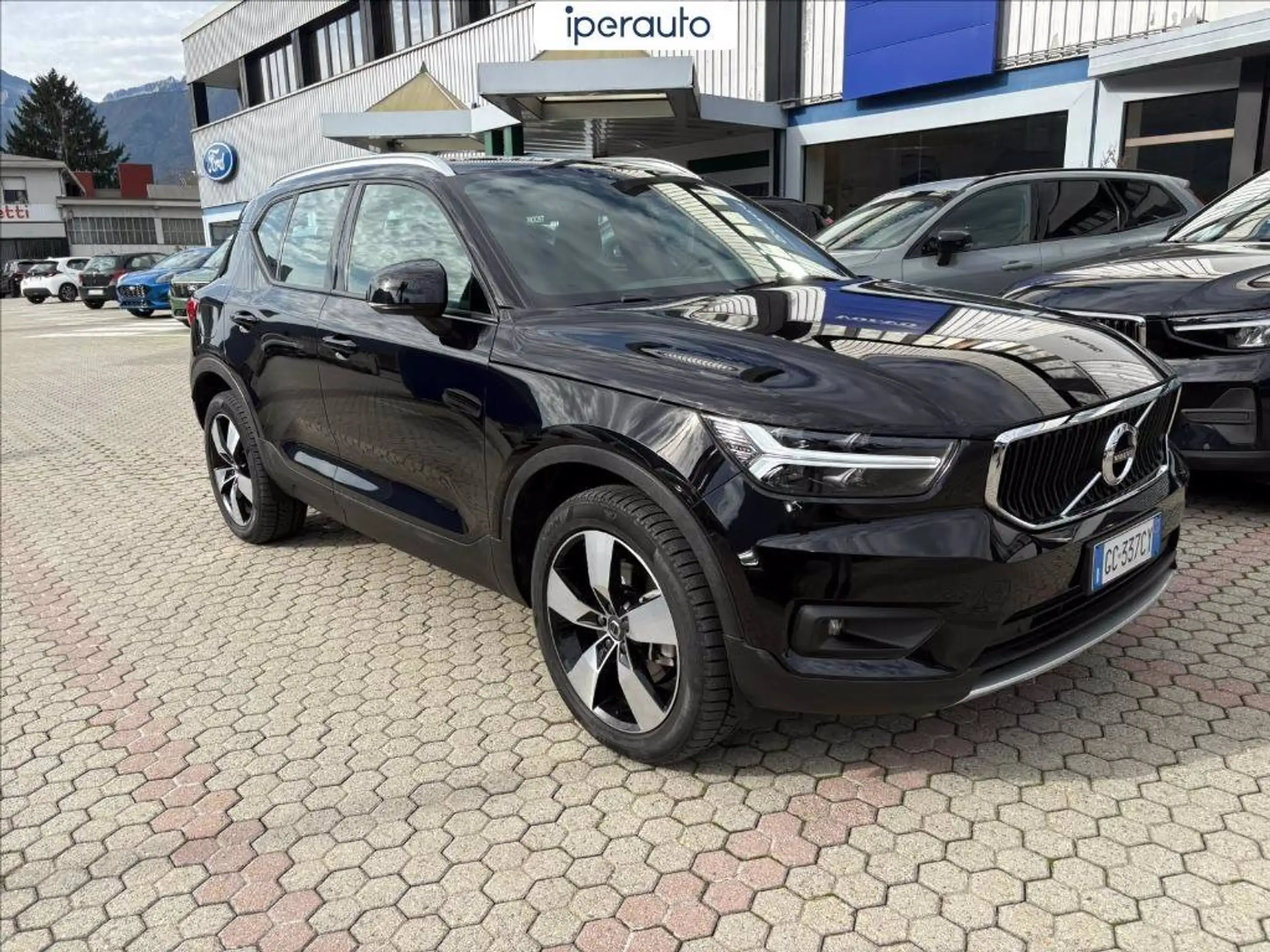 Volvo - XC40