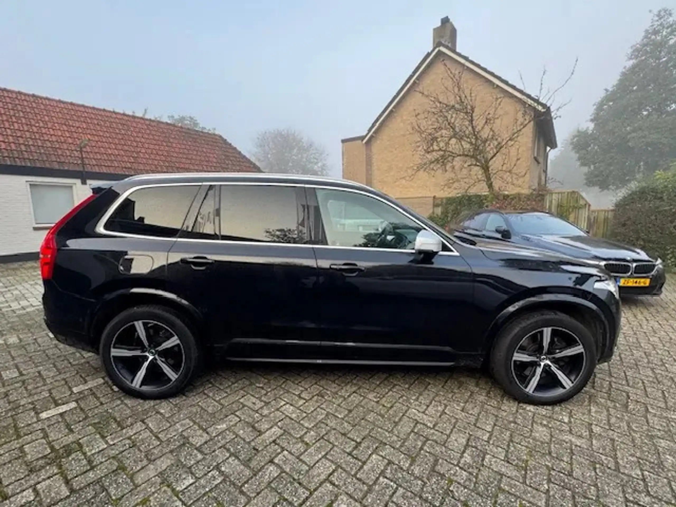 Volvo - XC90