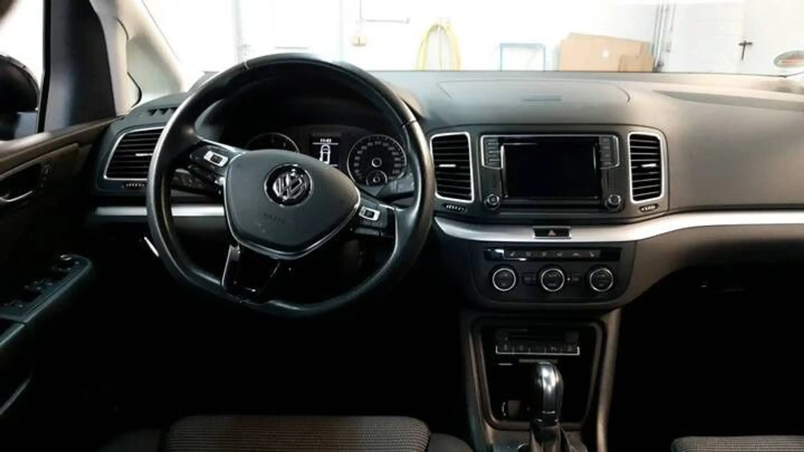 Volkswagen - Sharan