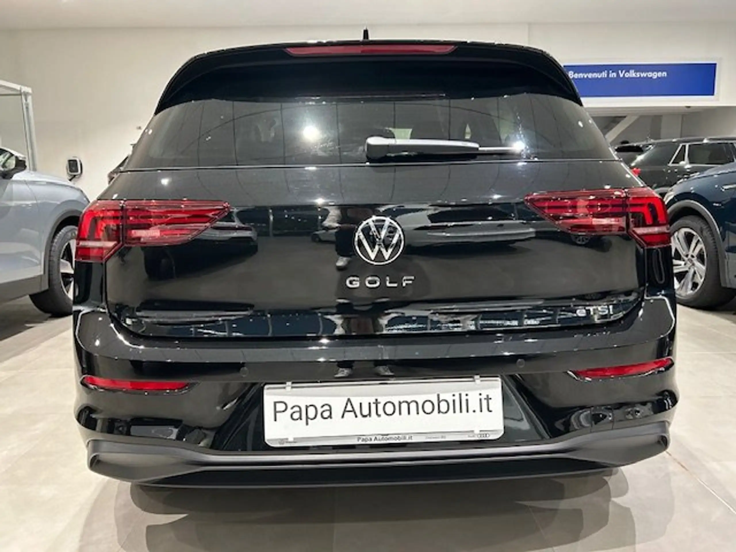 Volkswagen - Golf