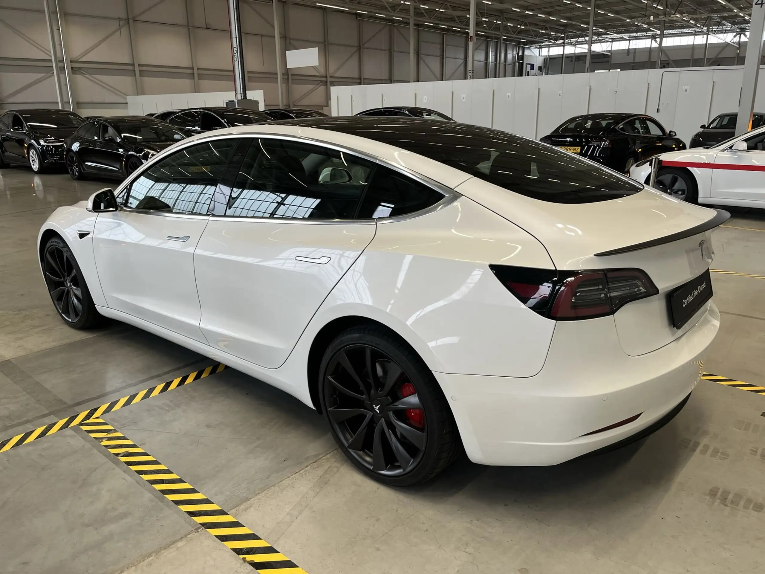 Tesla - Model 3