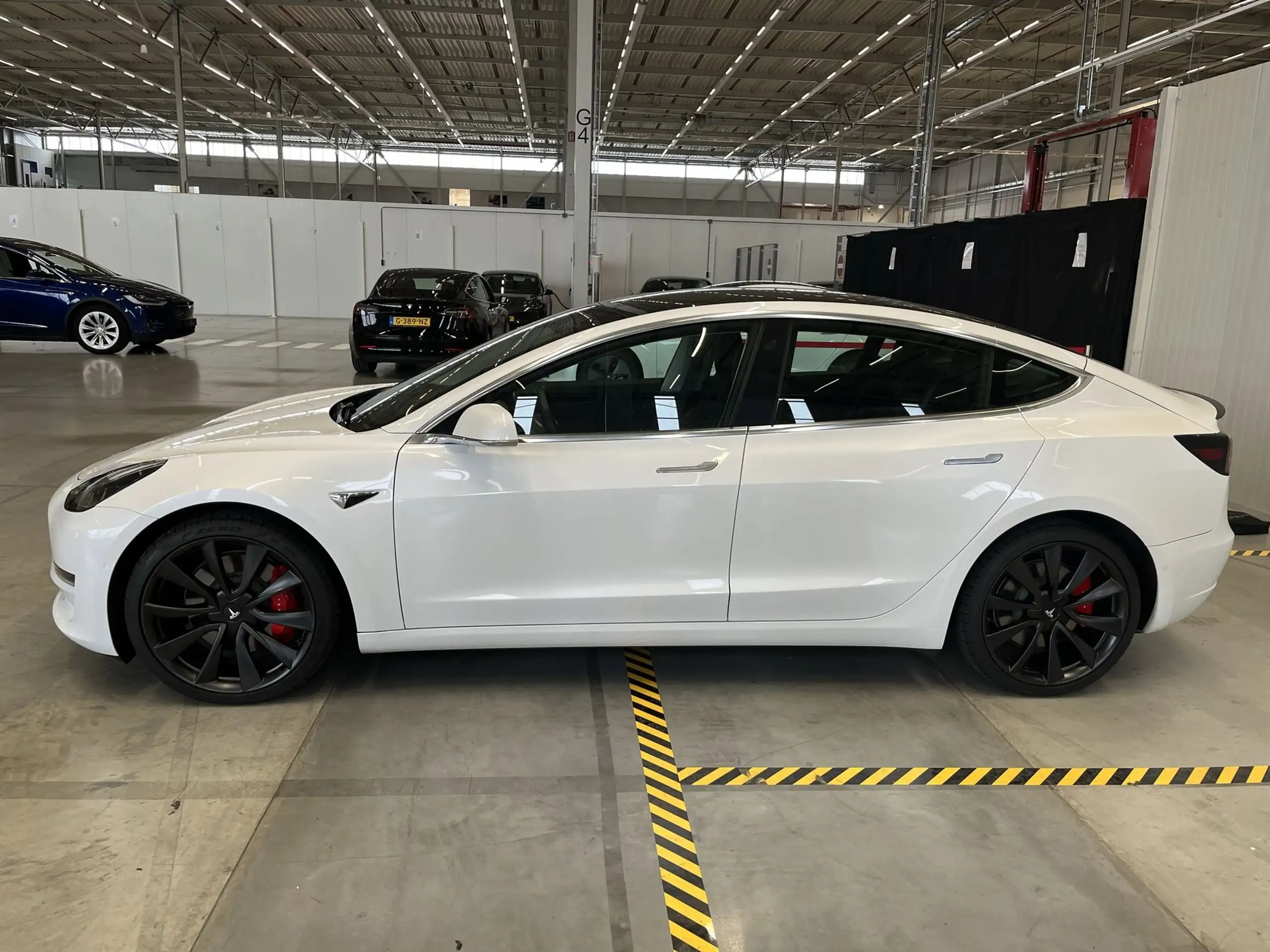 Tesla - Model 3