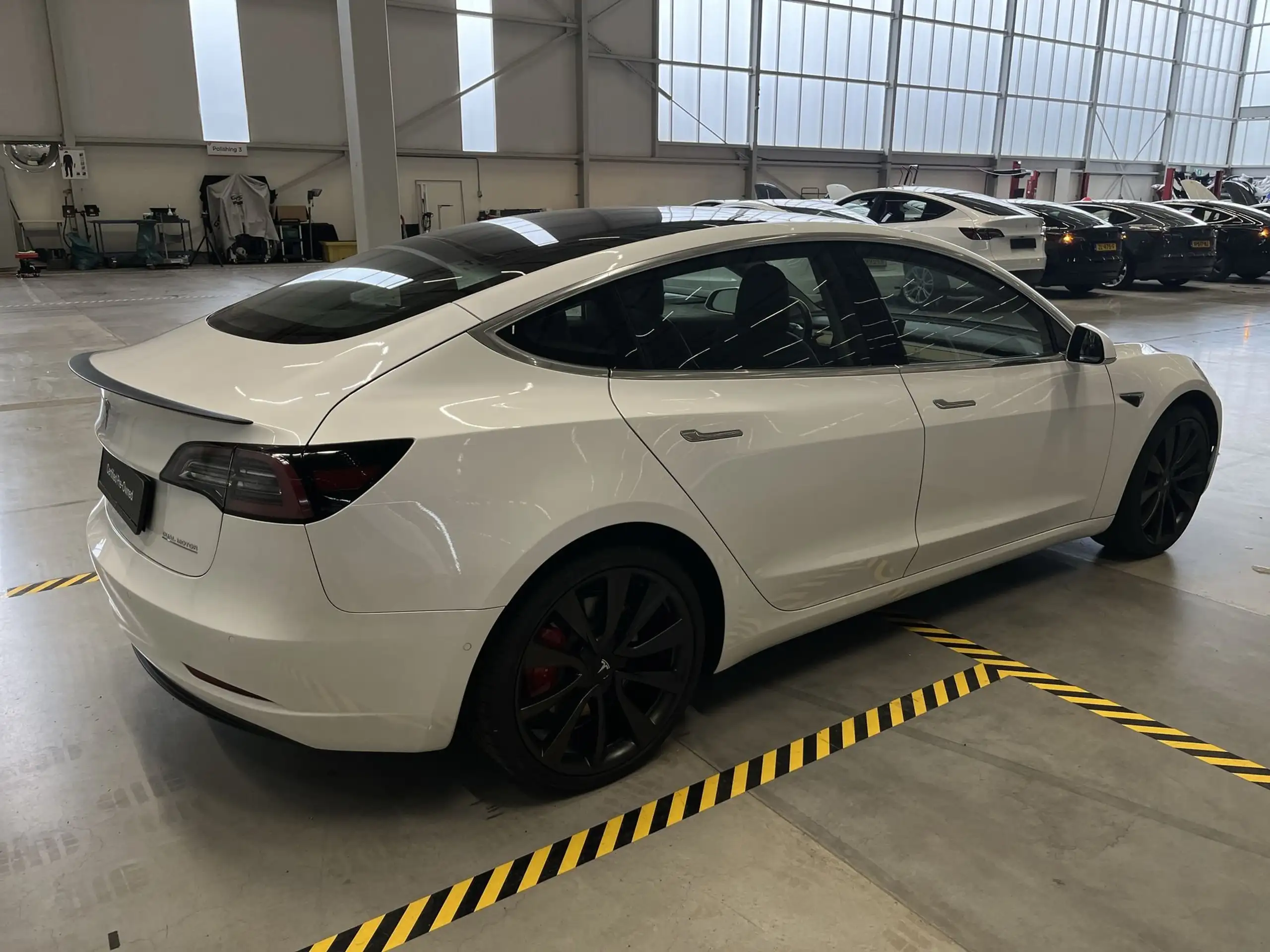 Tesla - Model 3