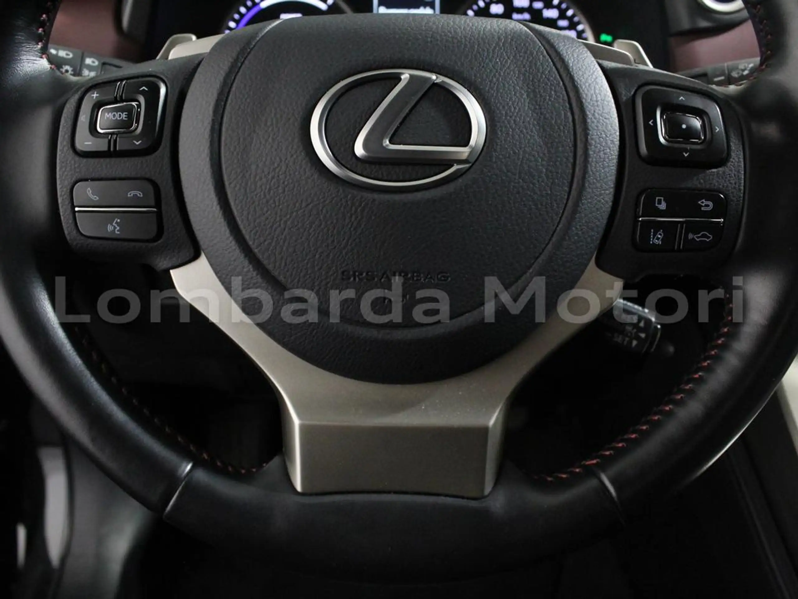 Lexus - NX 300