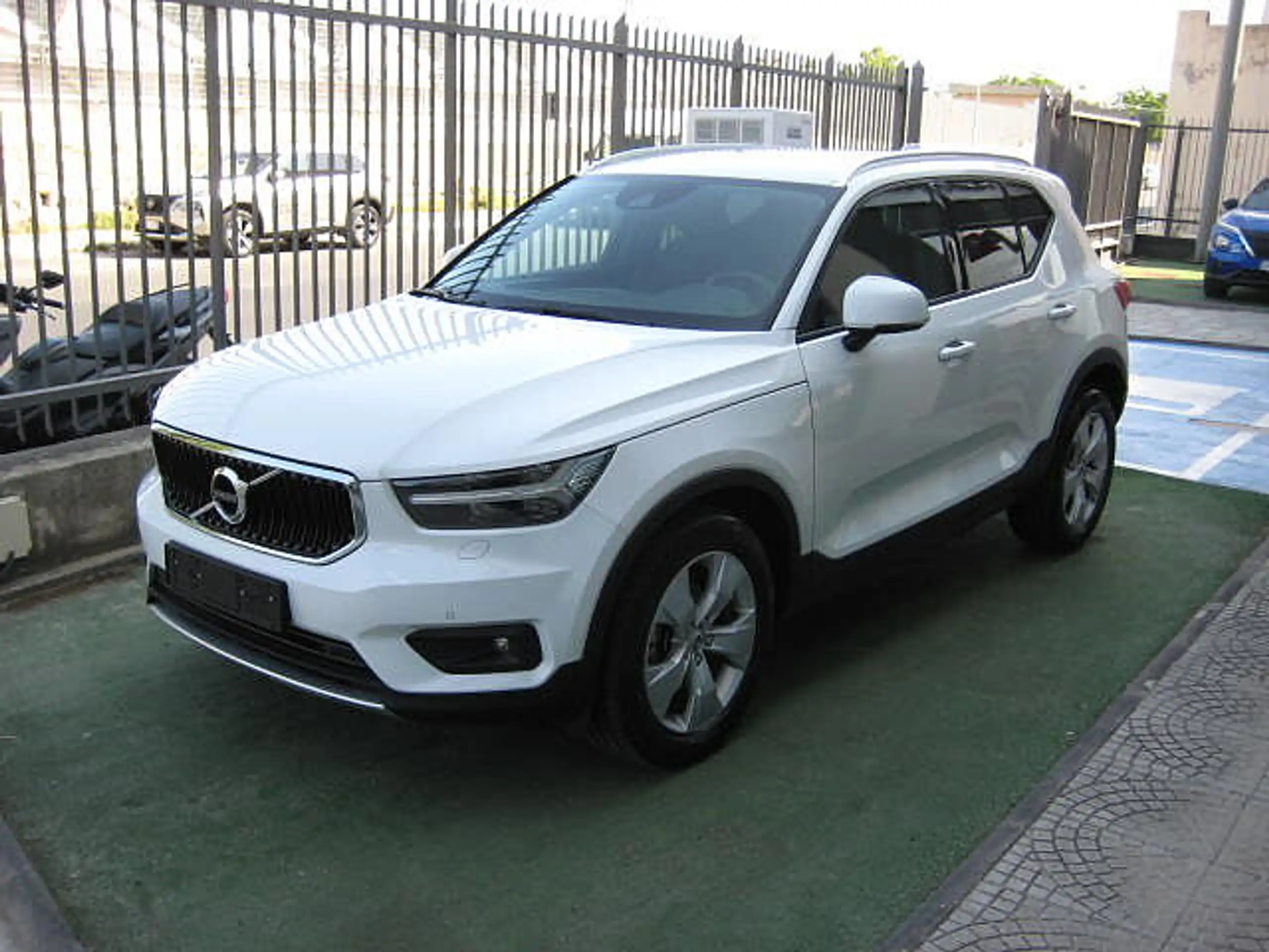 Volvo - XC40