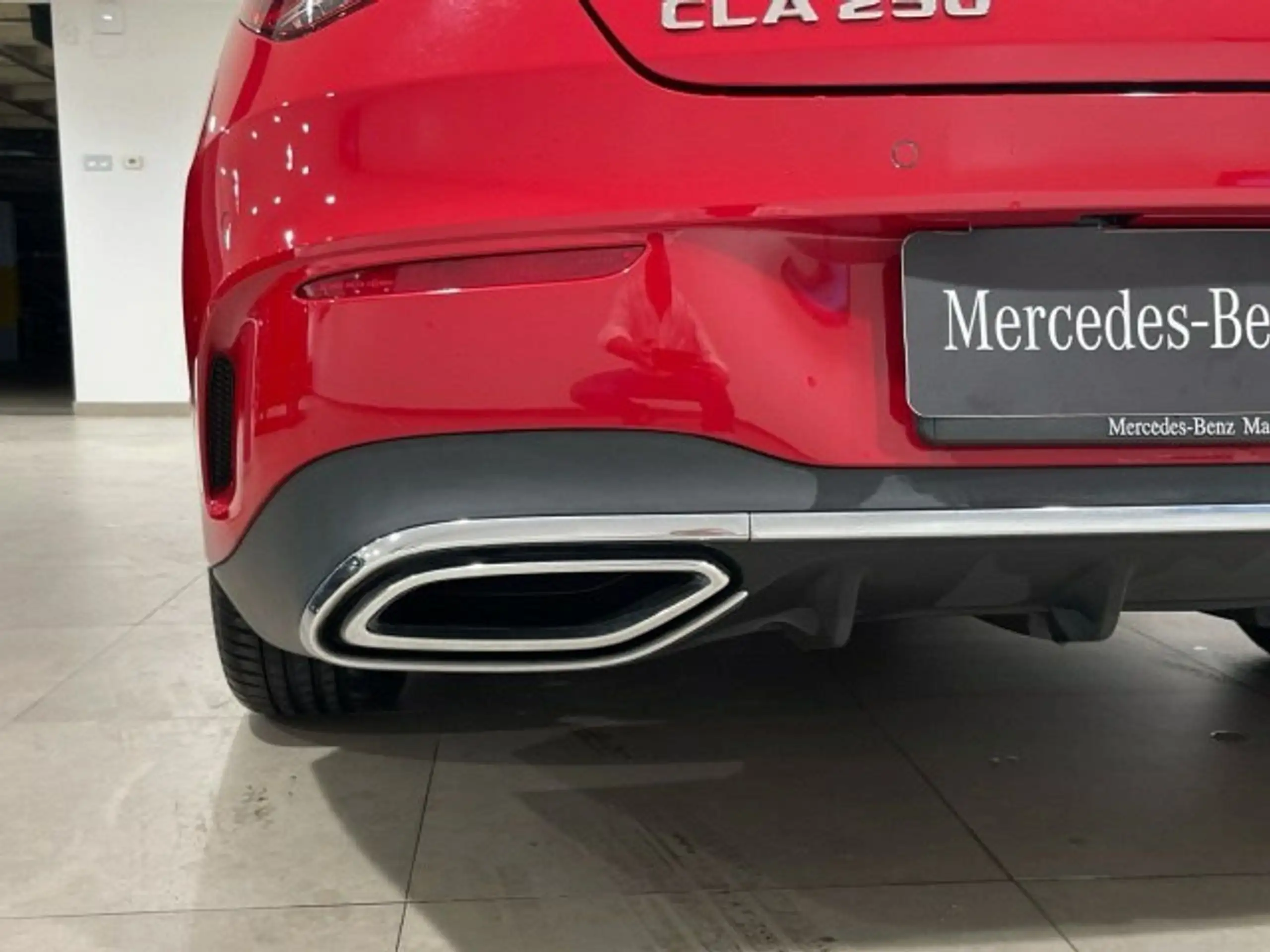 Mercedes-Benz - CLA 250