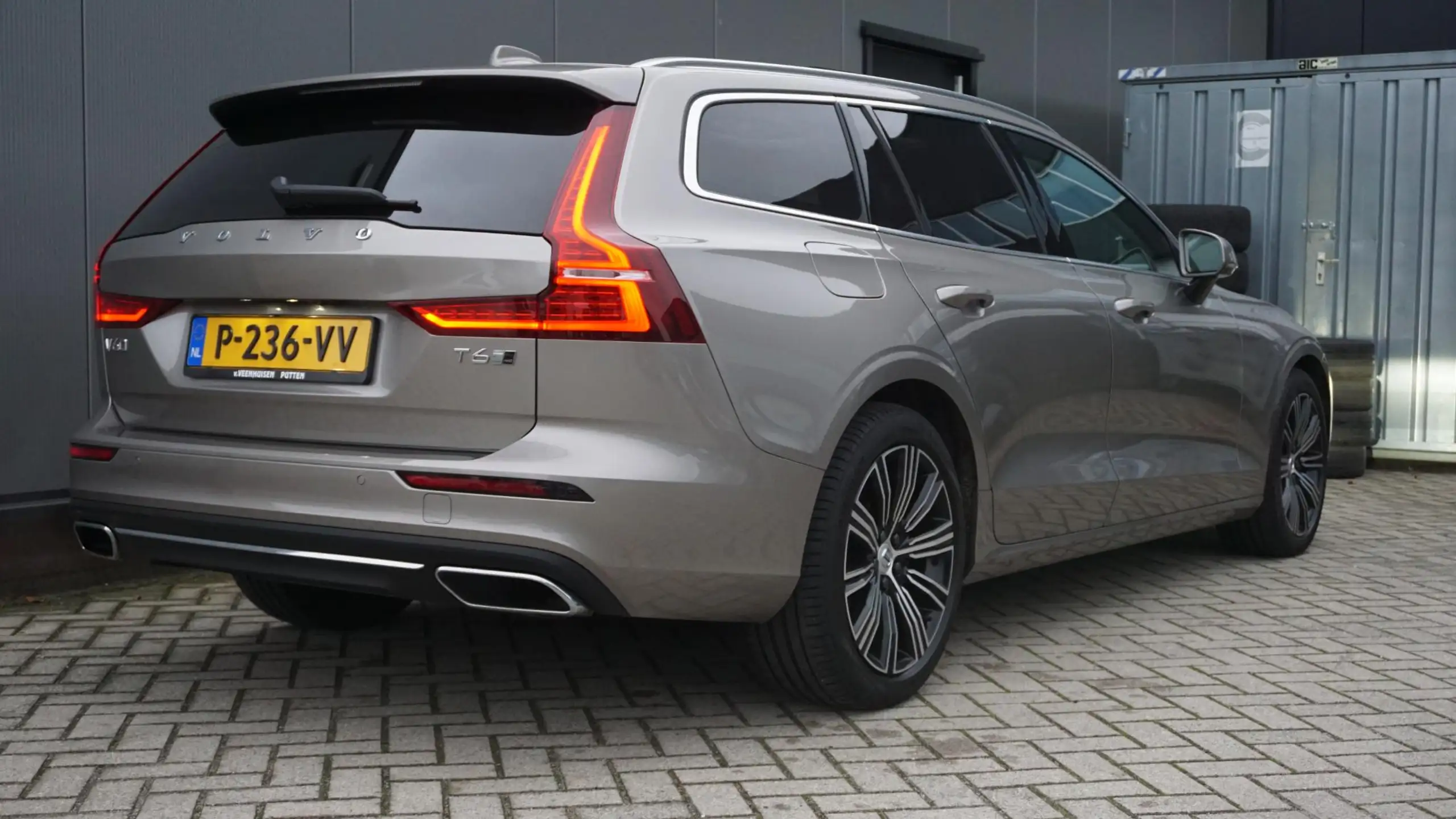 Volvo - V60