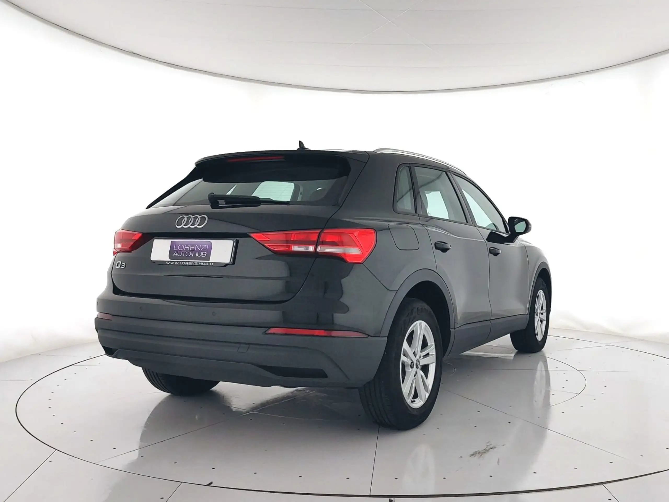 Audi - Q3