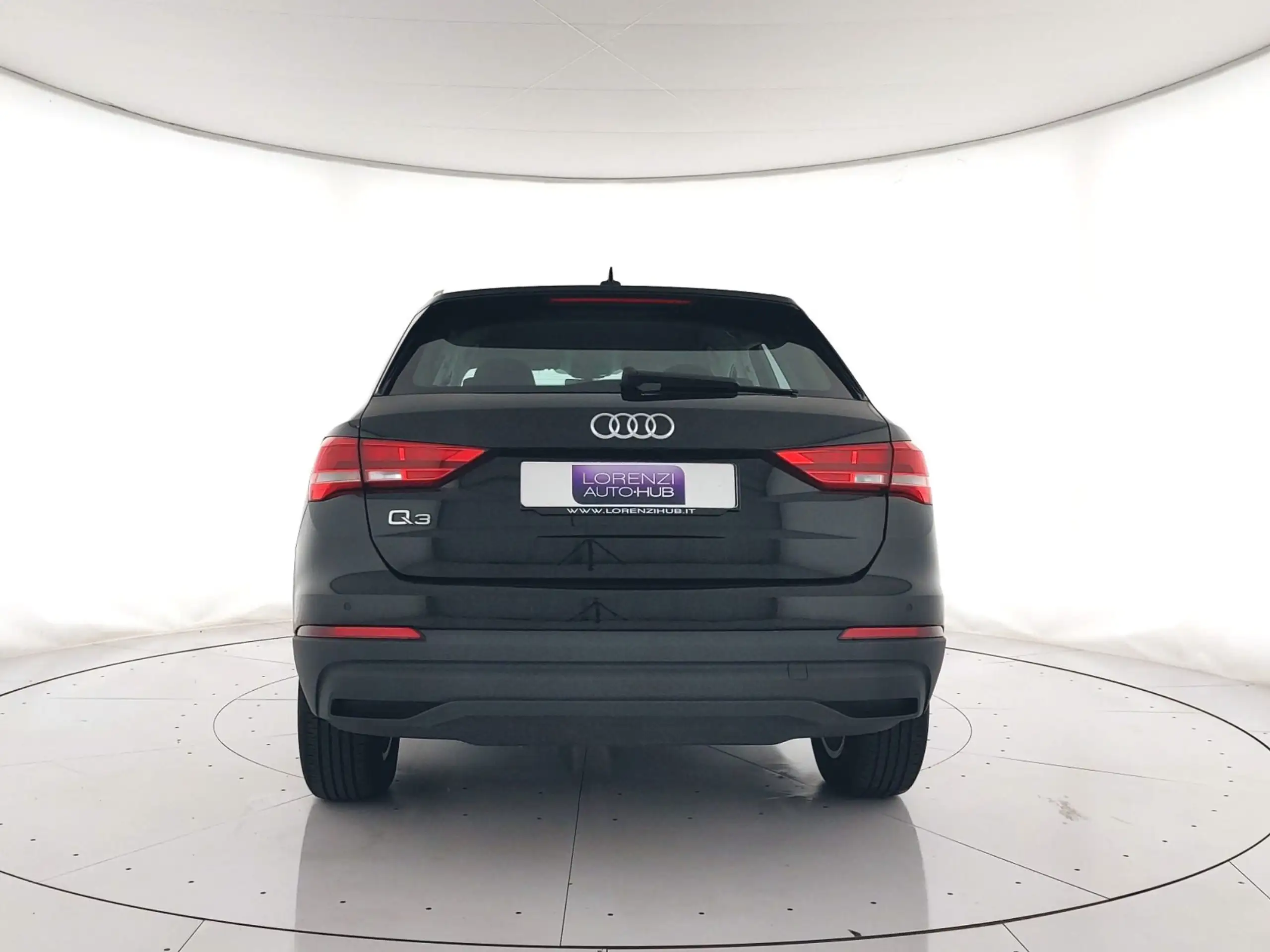 Audi - Q3