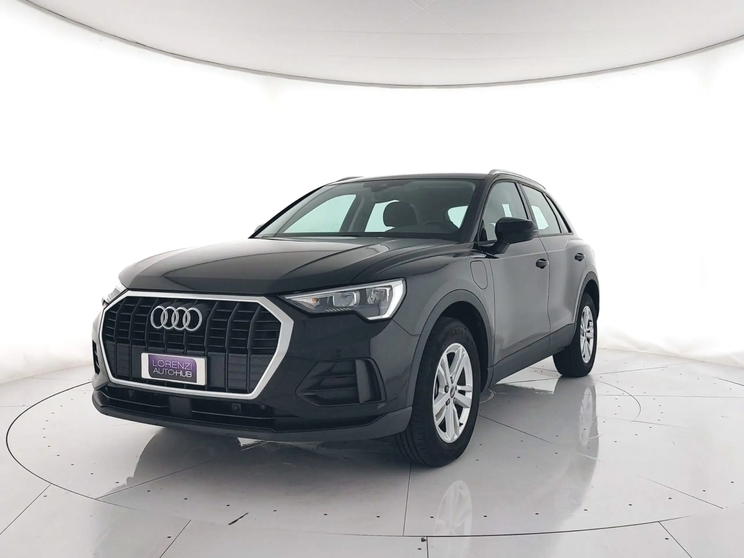 Audi - Q3