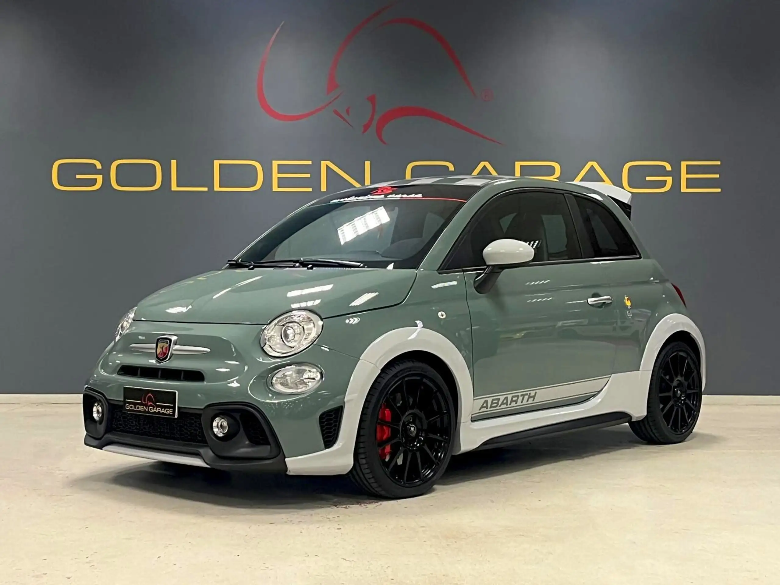 Abarth 695 2023