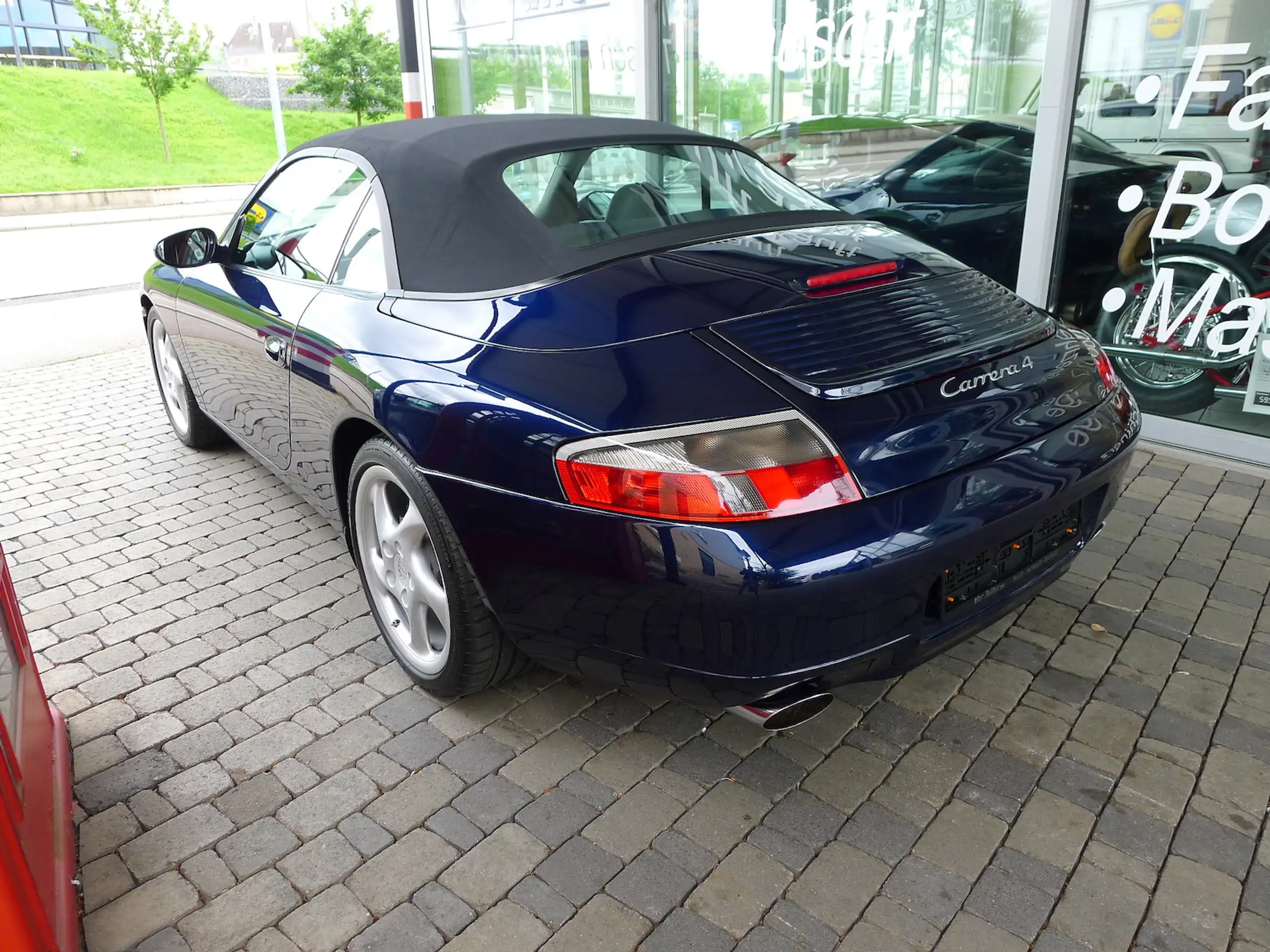 Porsche - 996