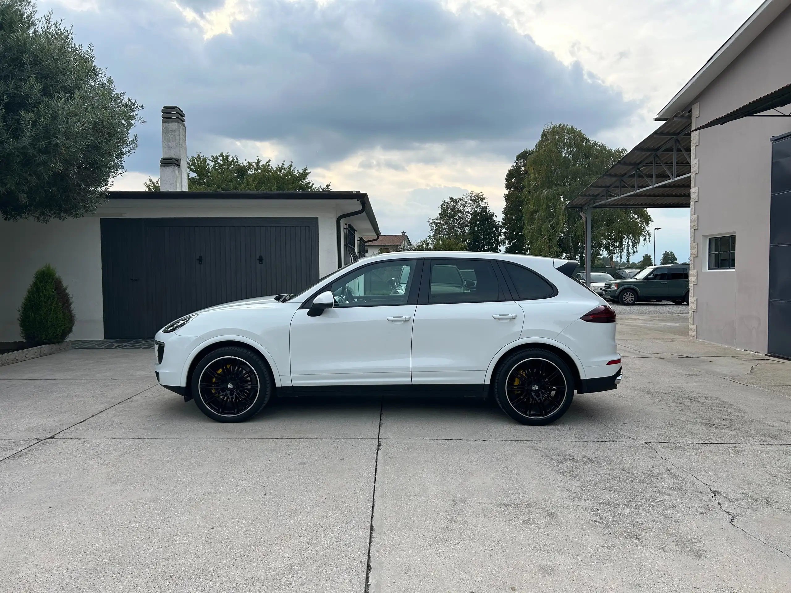 Porsche - Cayenne