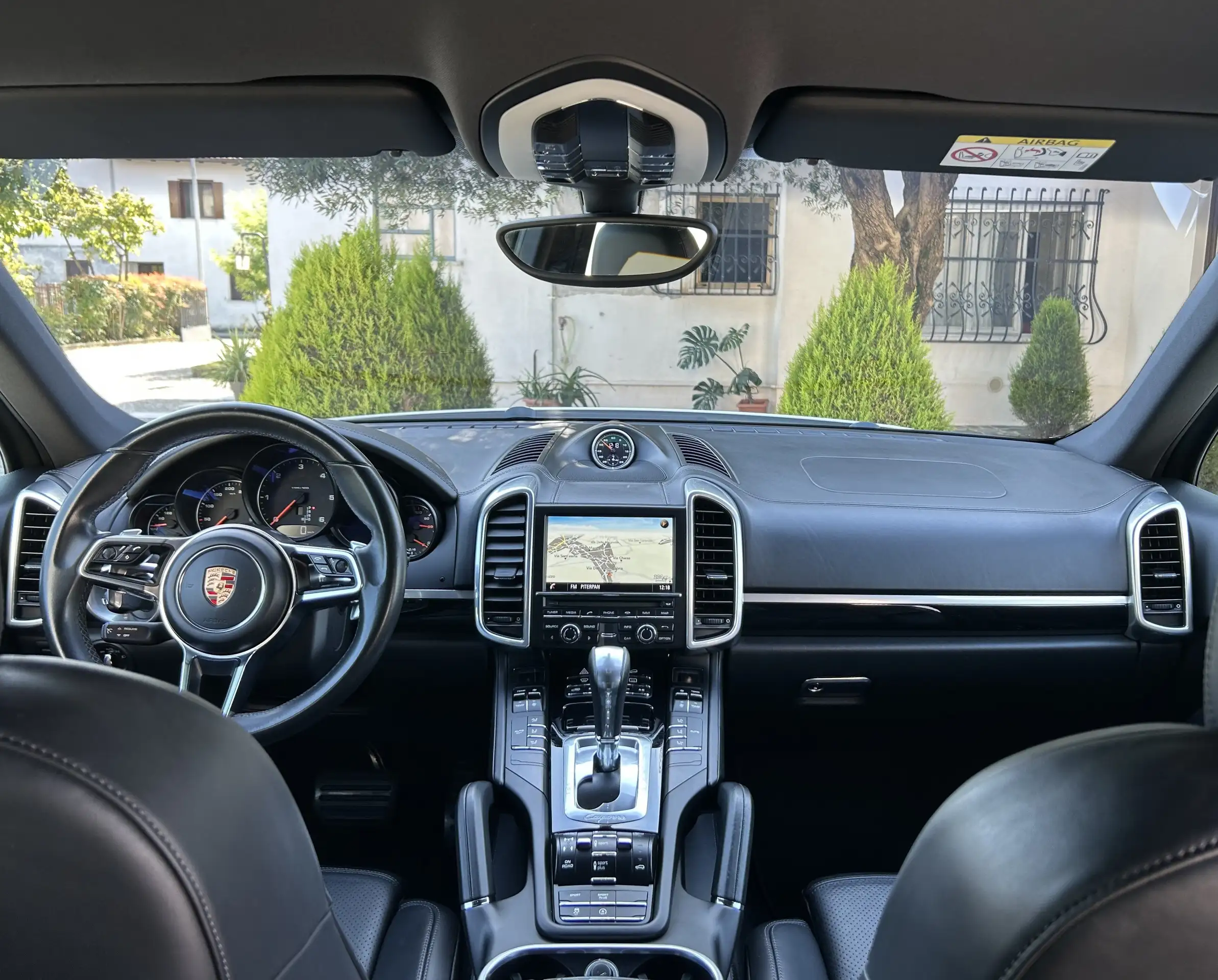 Porsche - Cayenne