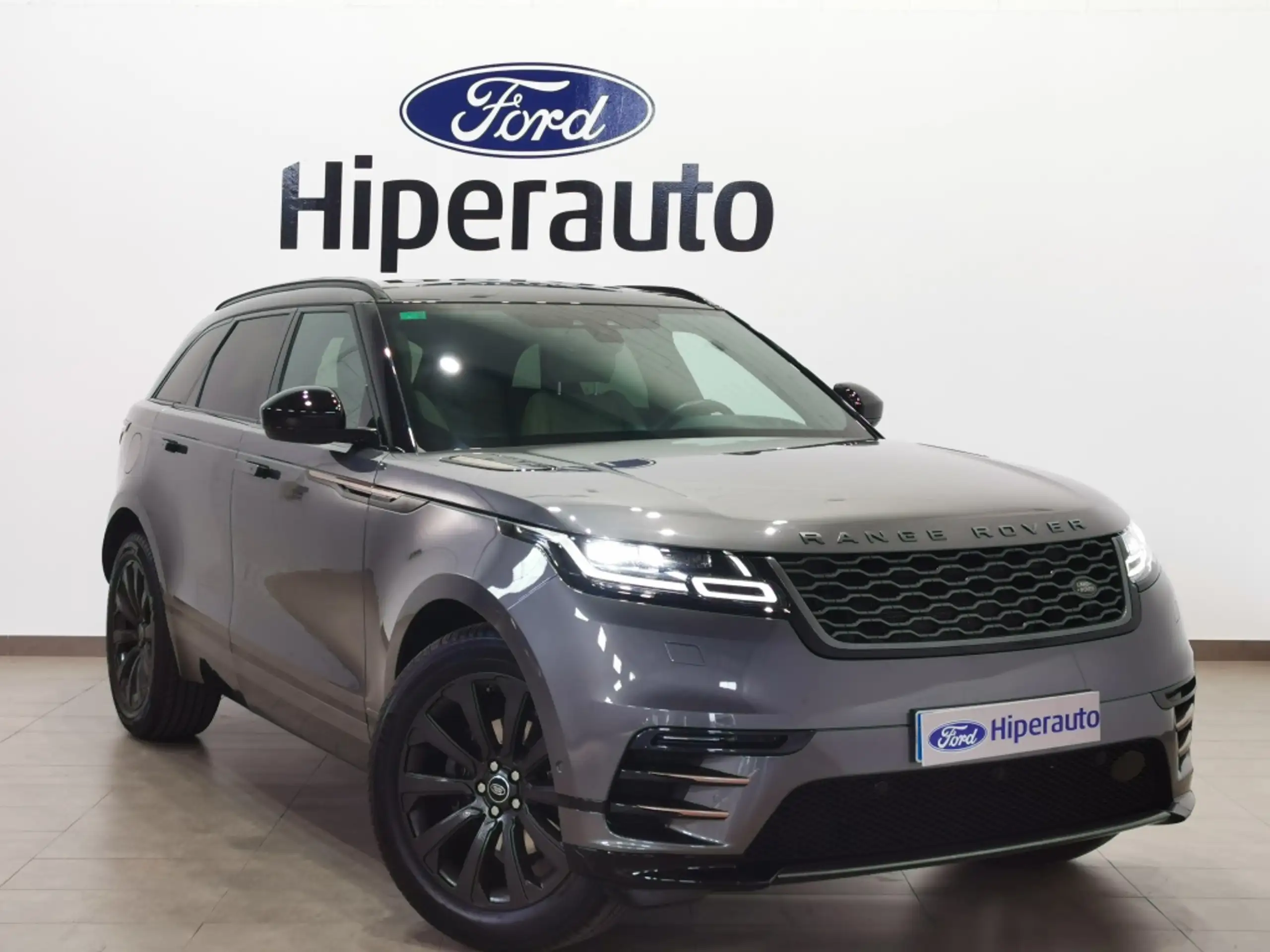 Land Rover - Range Rover Velar