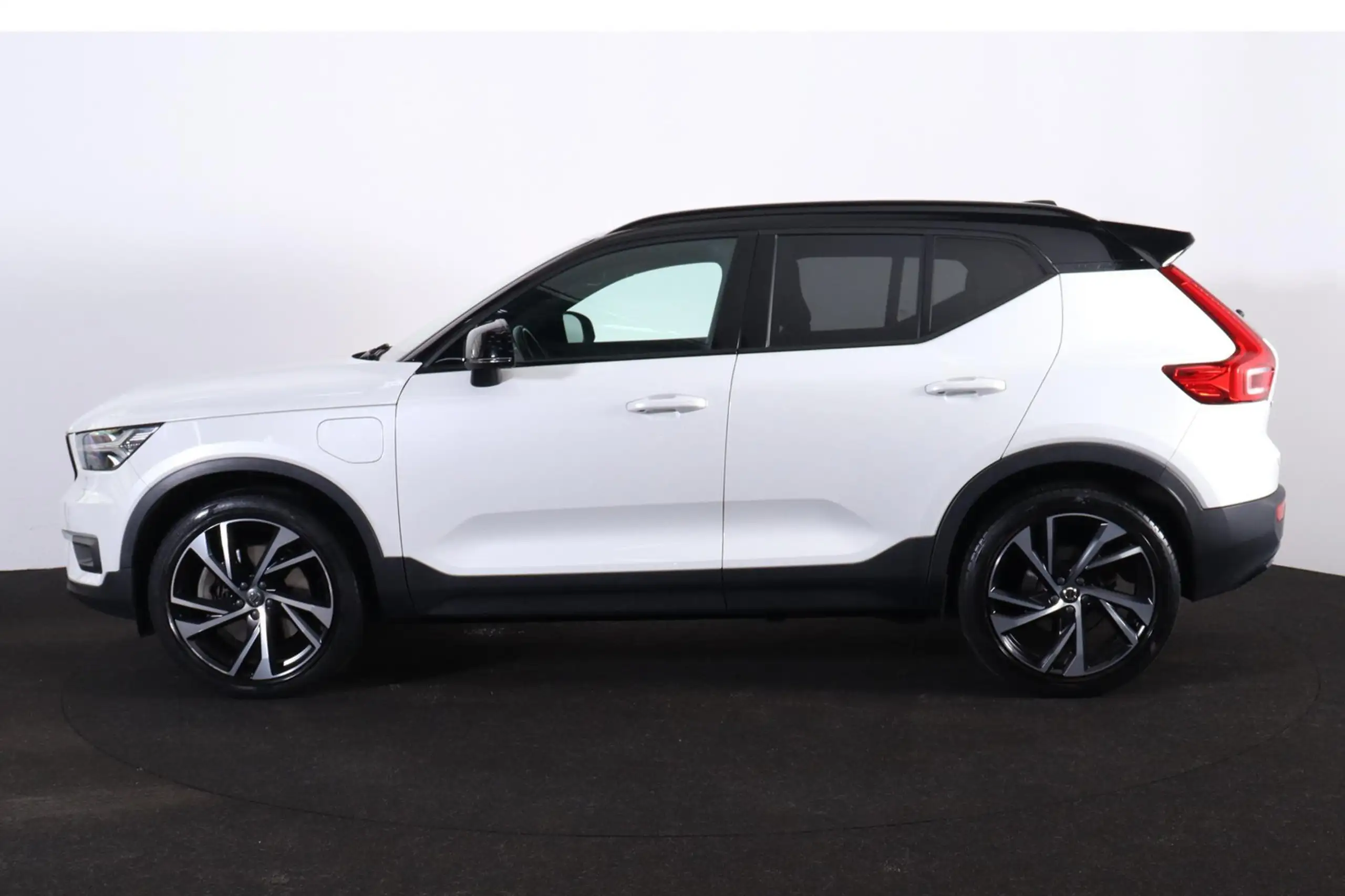 Volvo - XC40