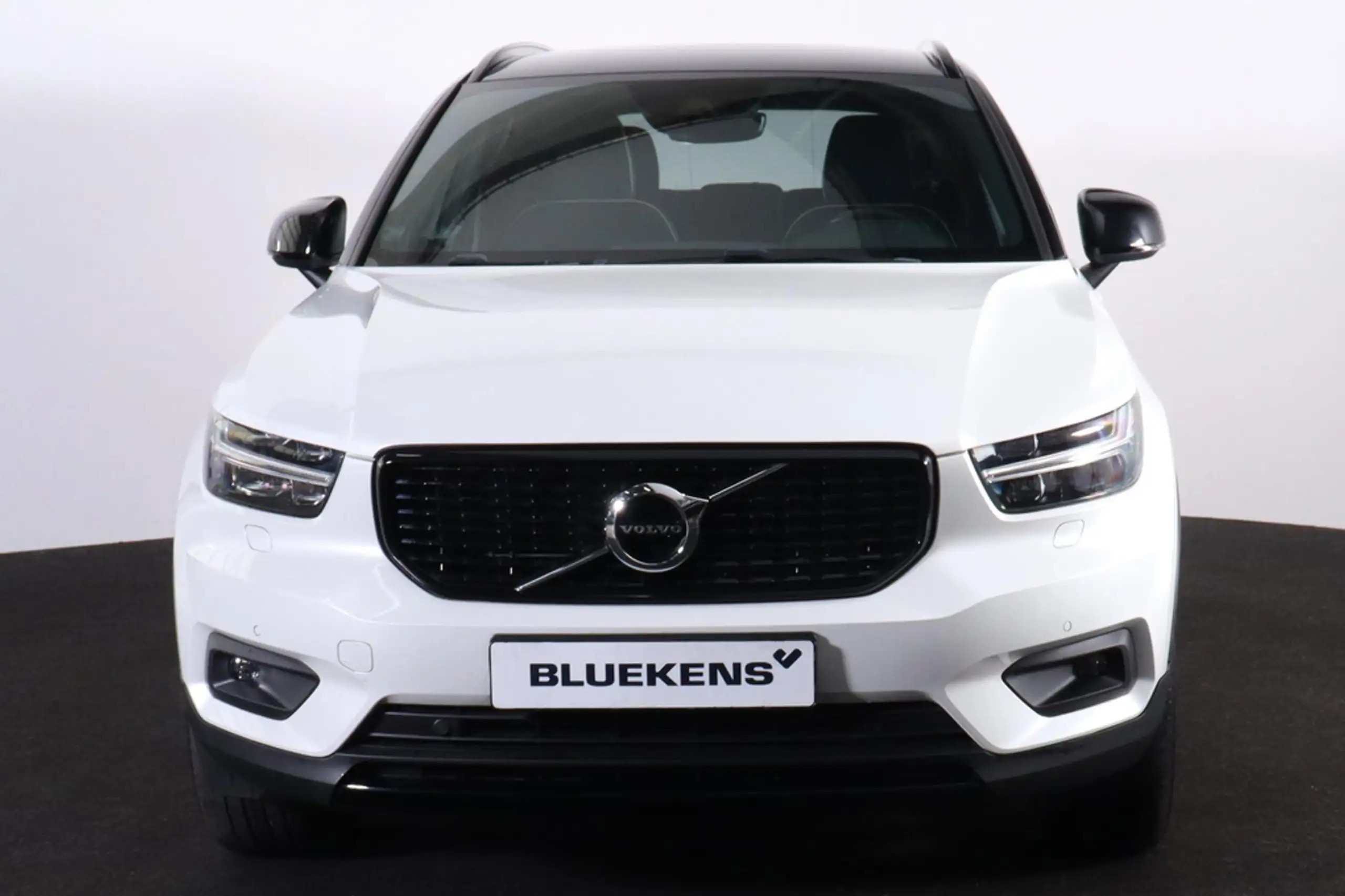 Volvo - XC40