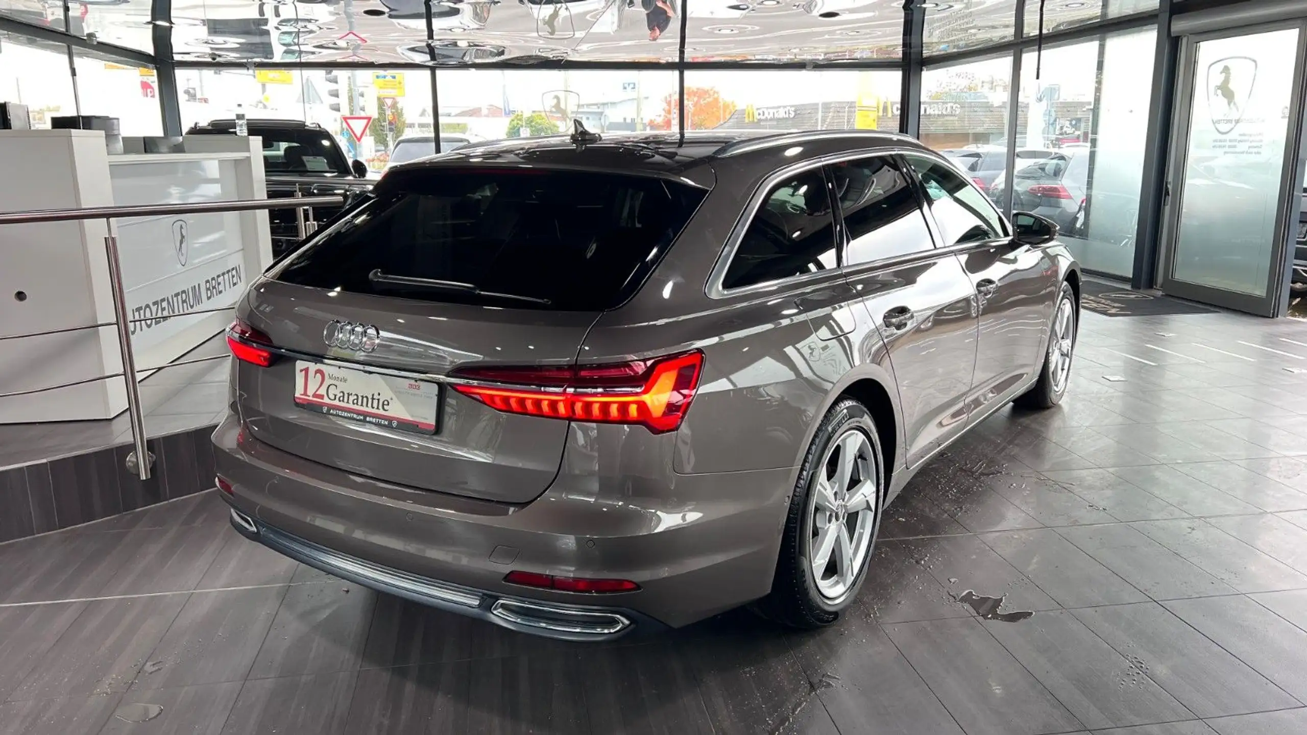 Audi - A6