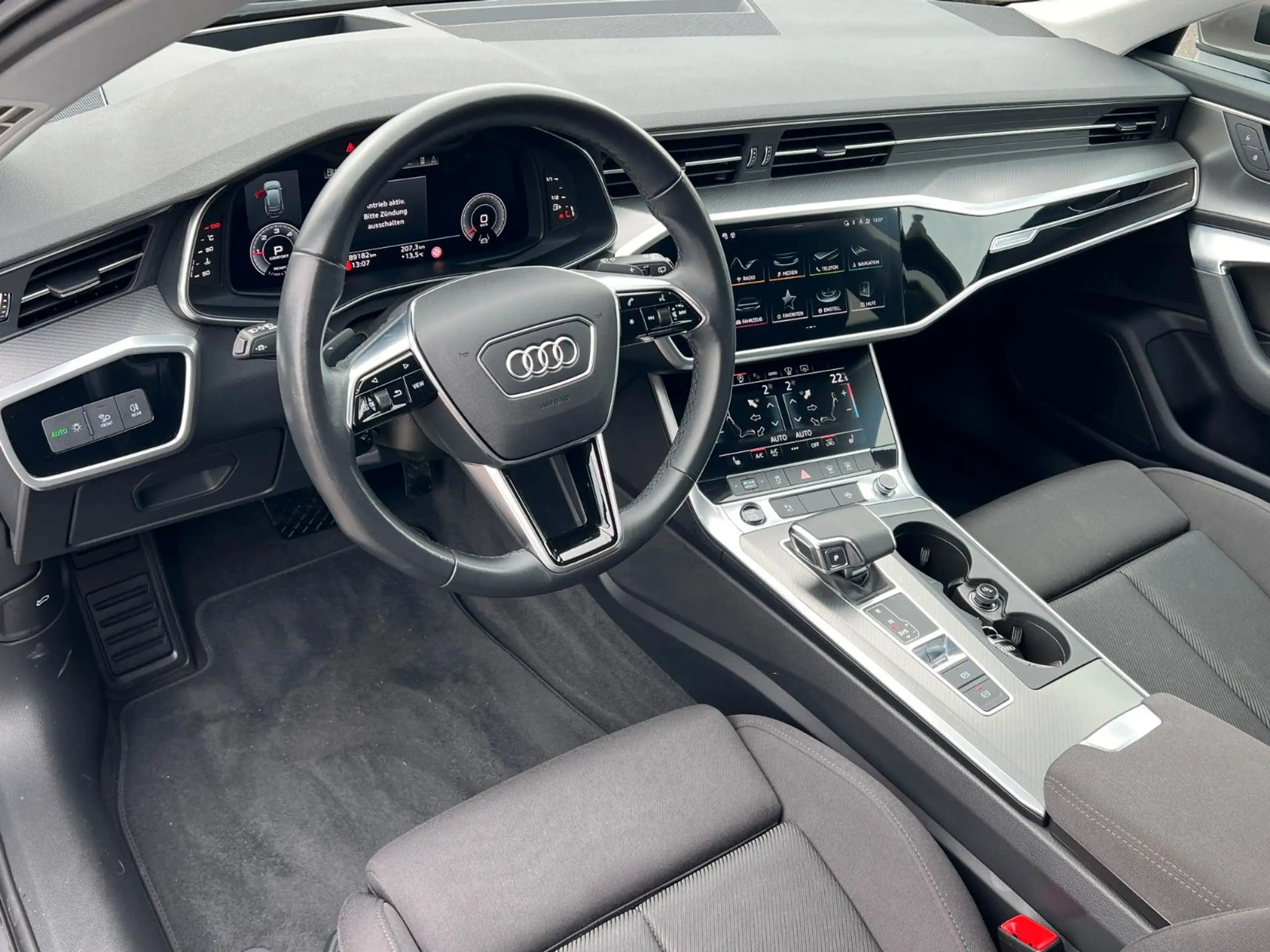 Audi - A6